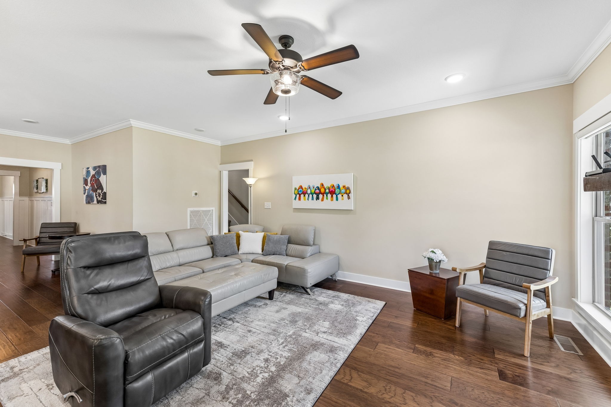 221 Dorchester Cir