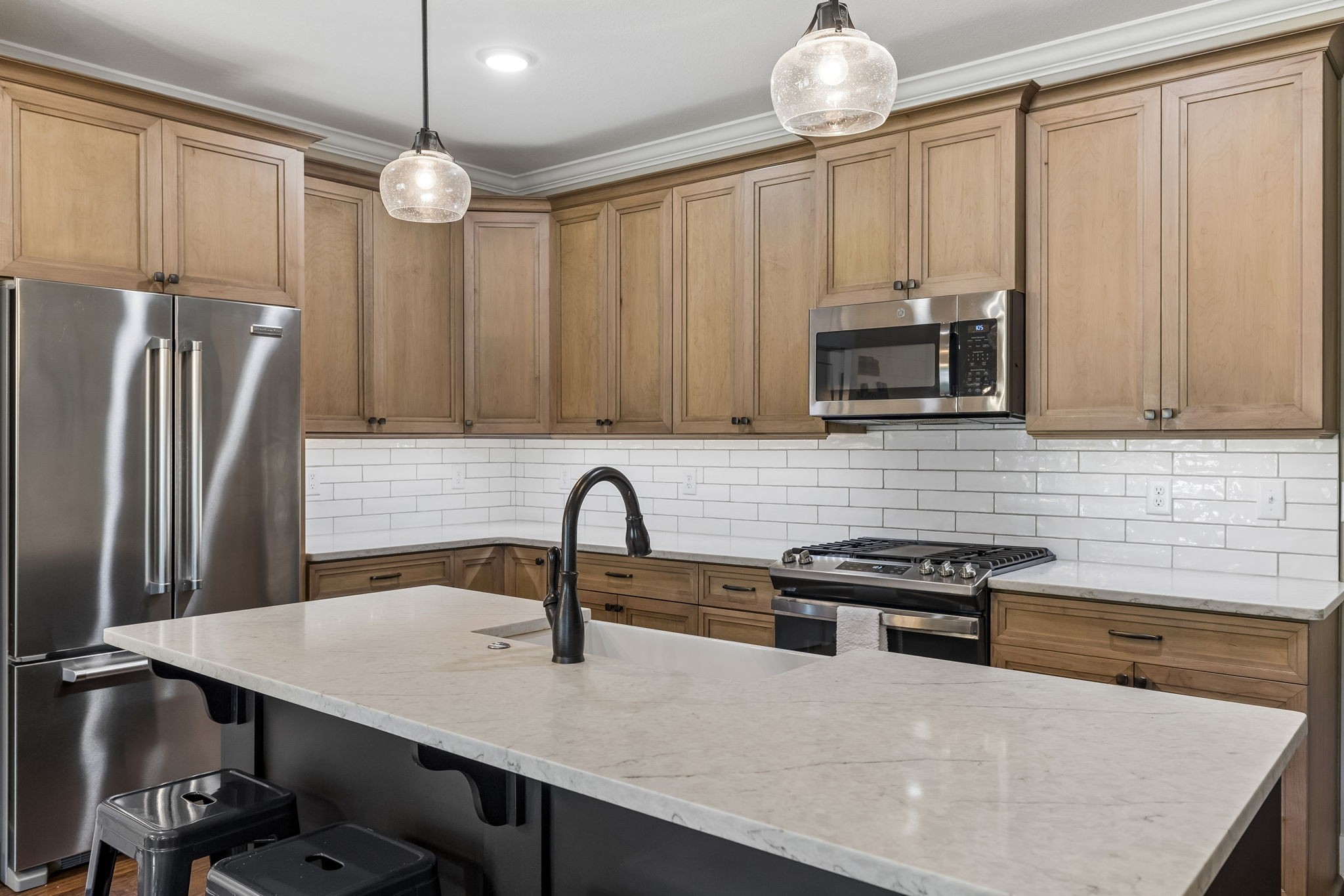 221 Dorchester Cir