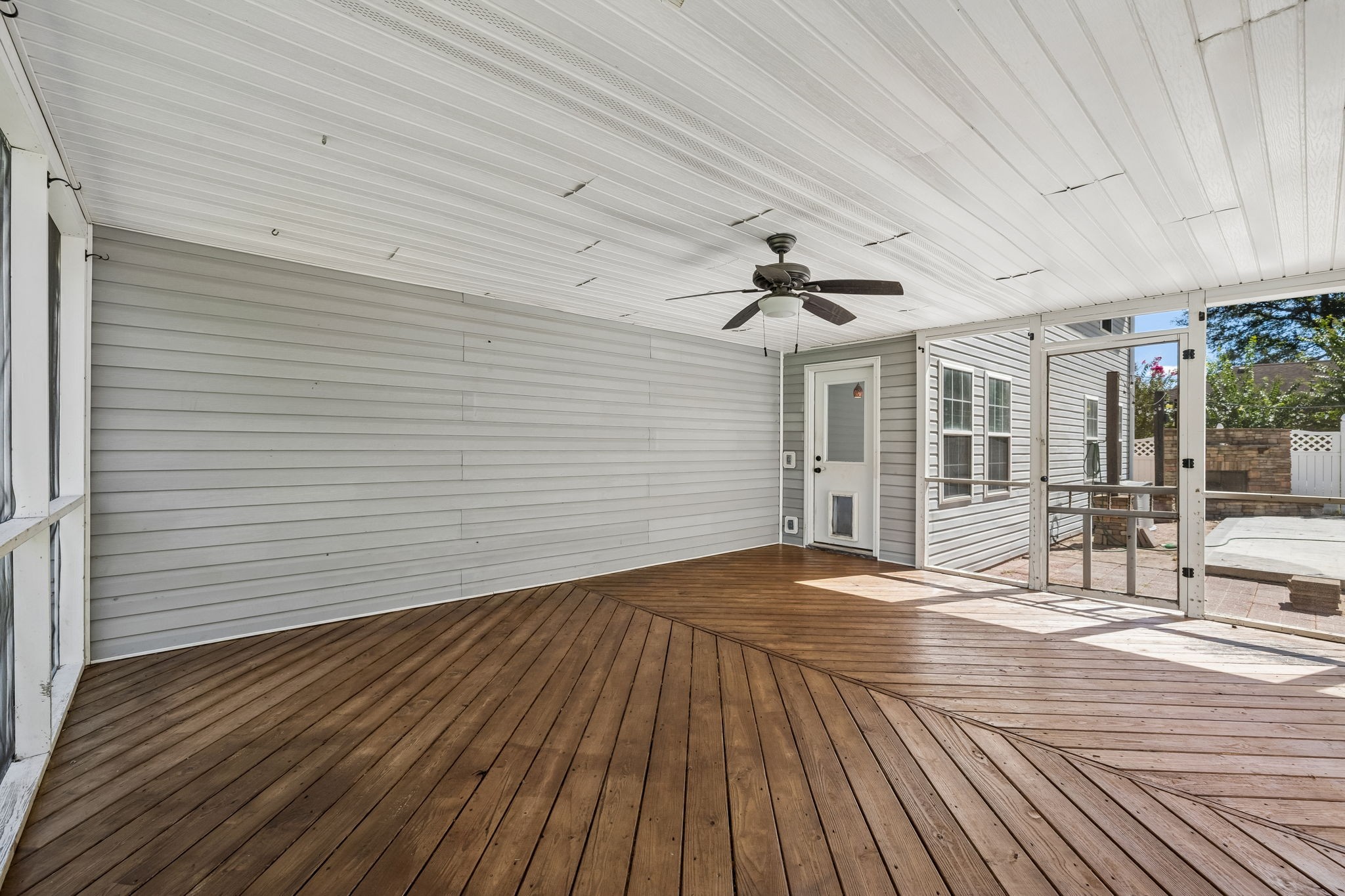106 Rolling Meadow Dr