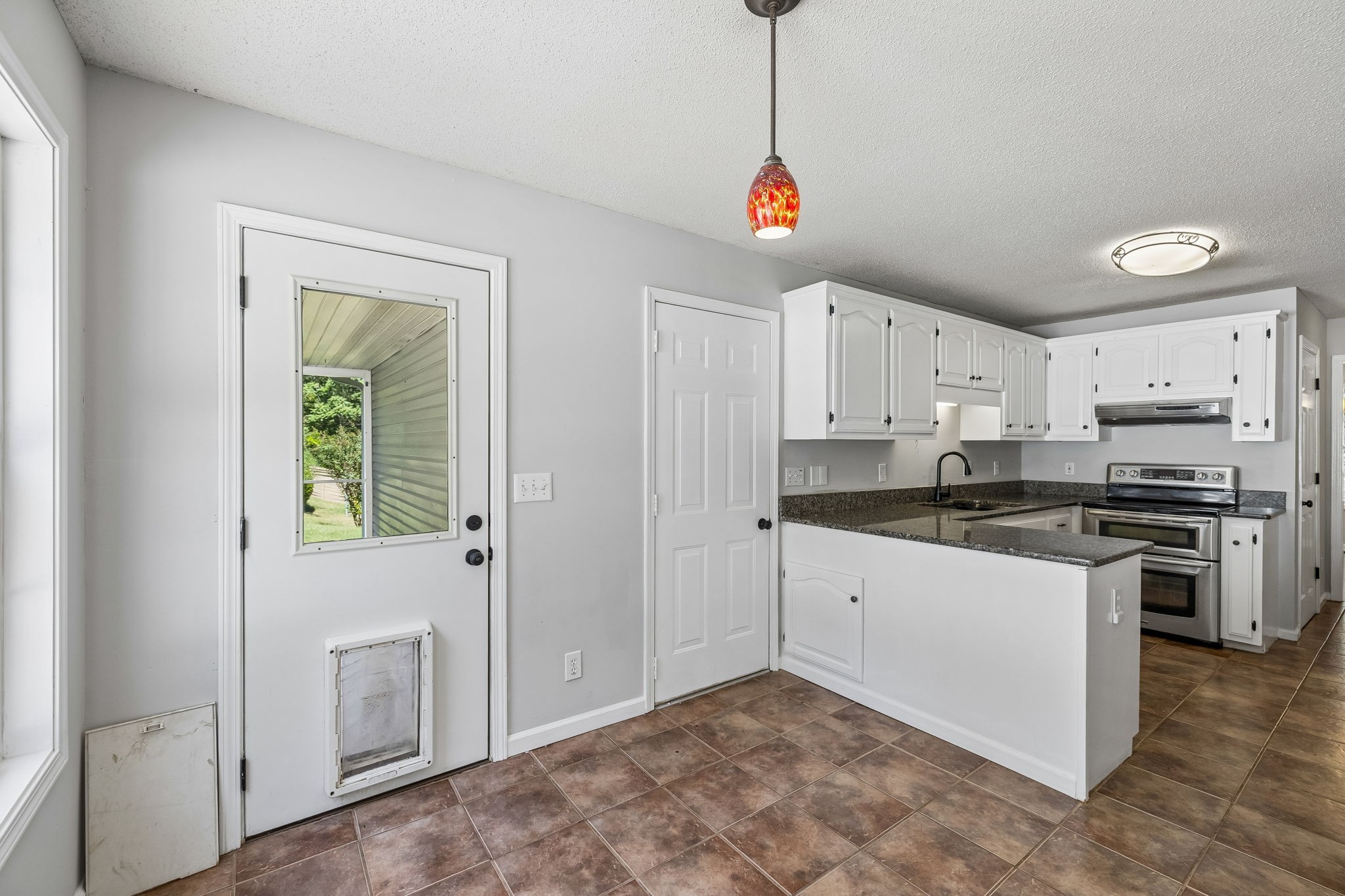 106 Rolling Meadow Dr