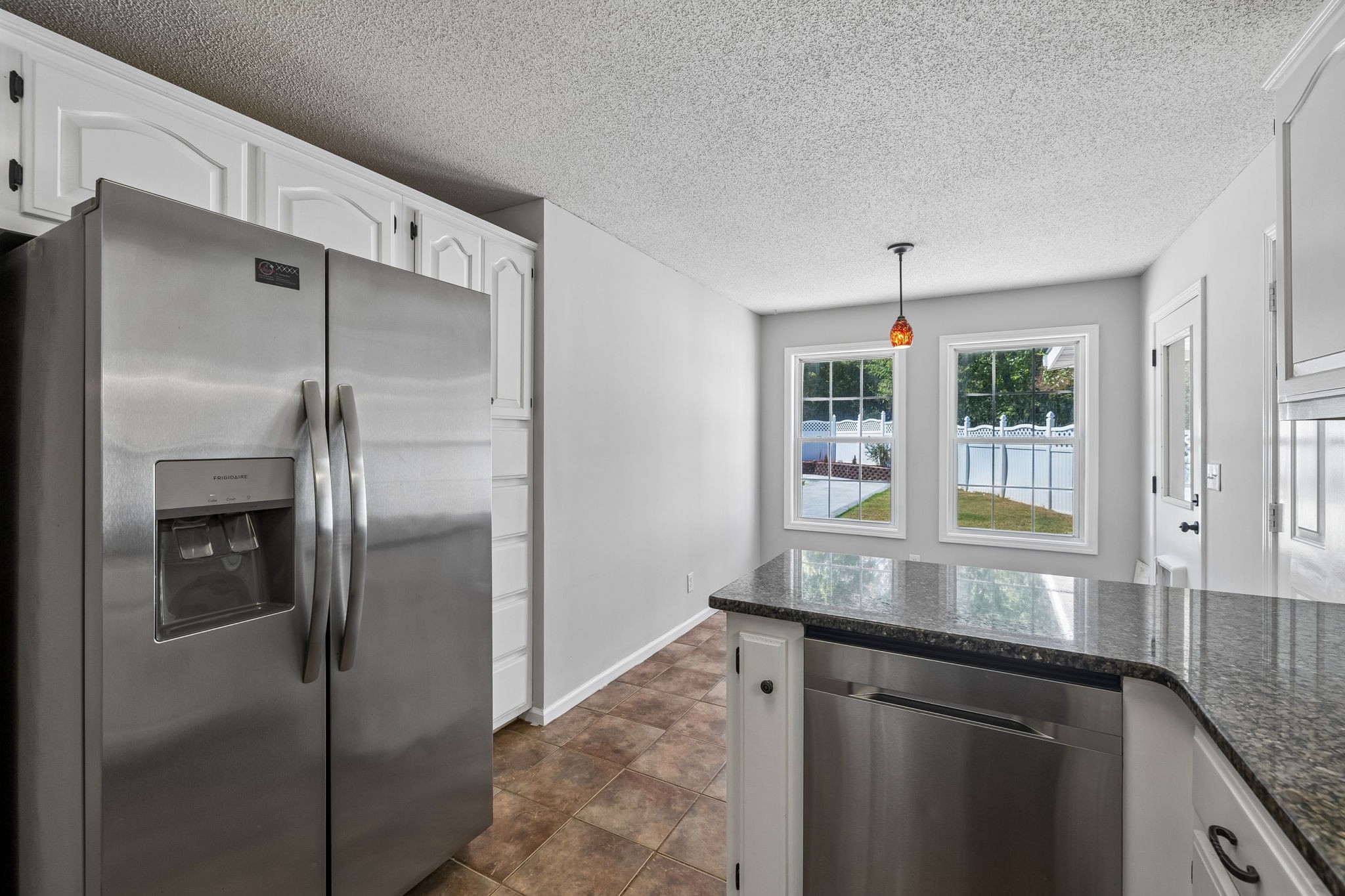 106 Rolling Meadow Dr