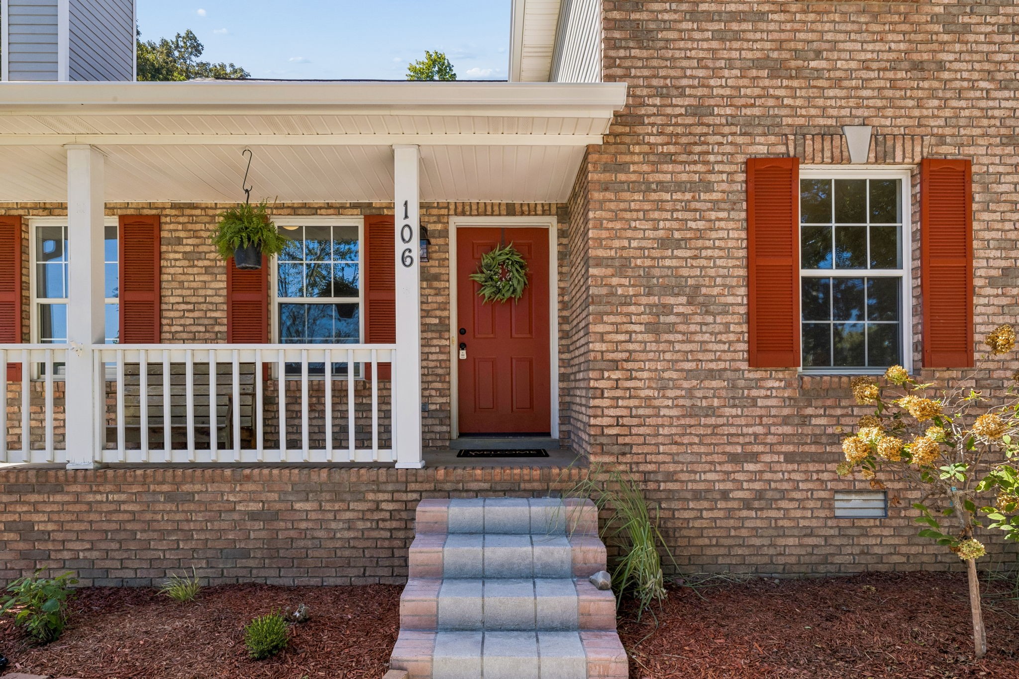 106 Rolling Meadow Dr