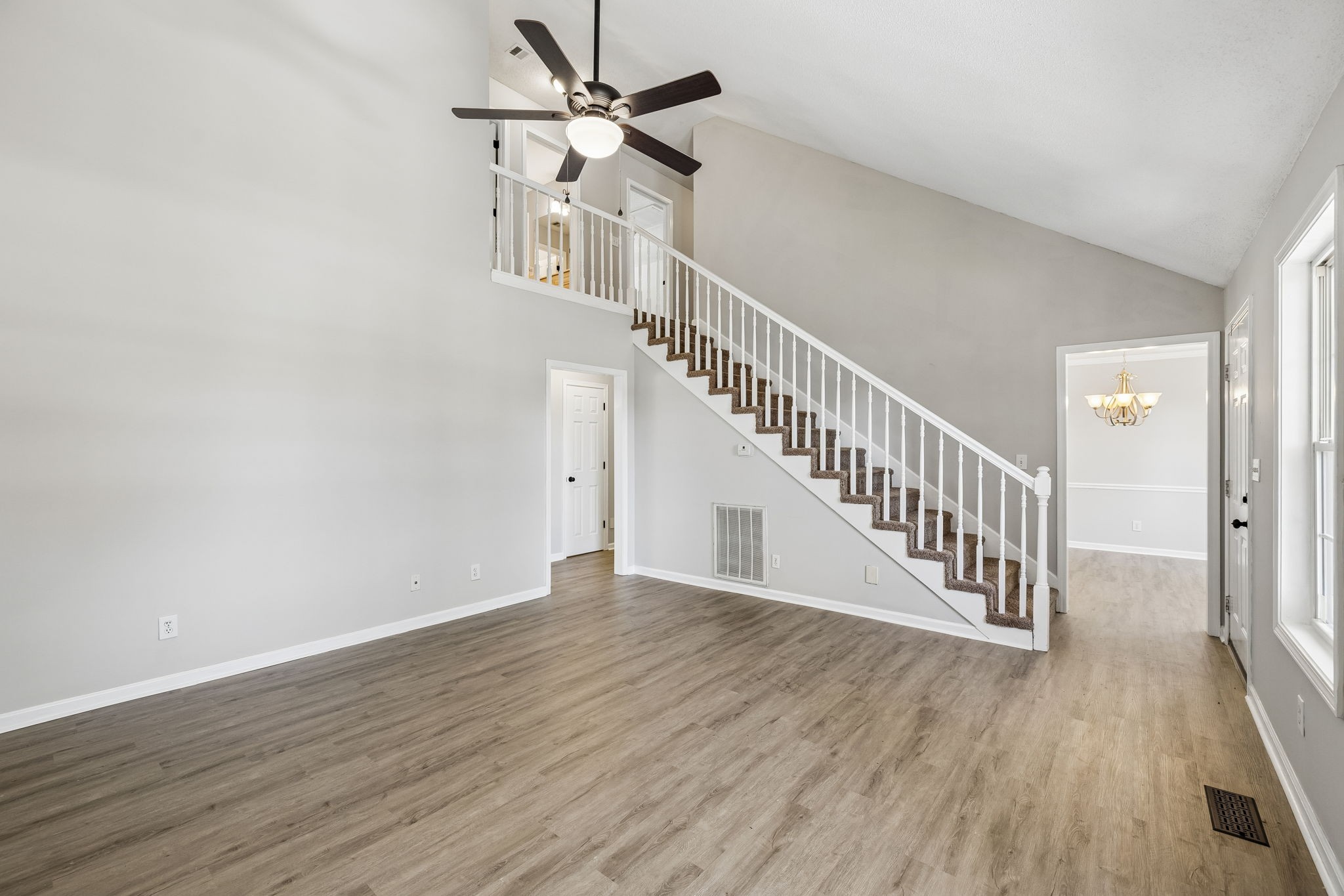 106 Rolling Meadow Dr