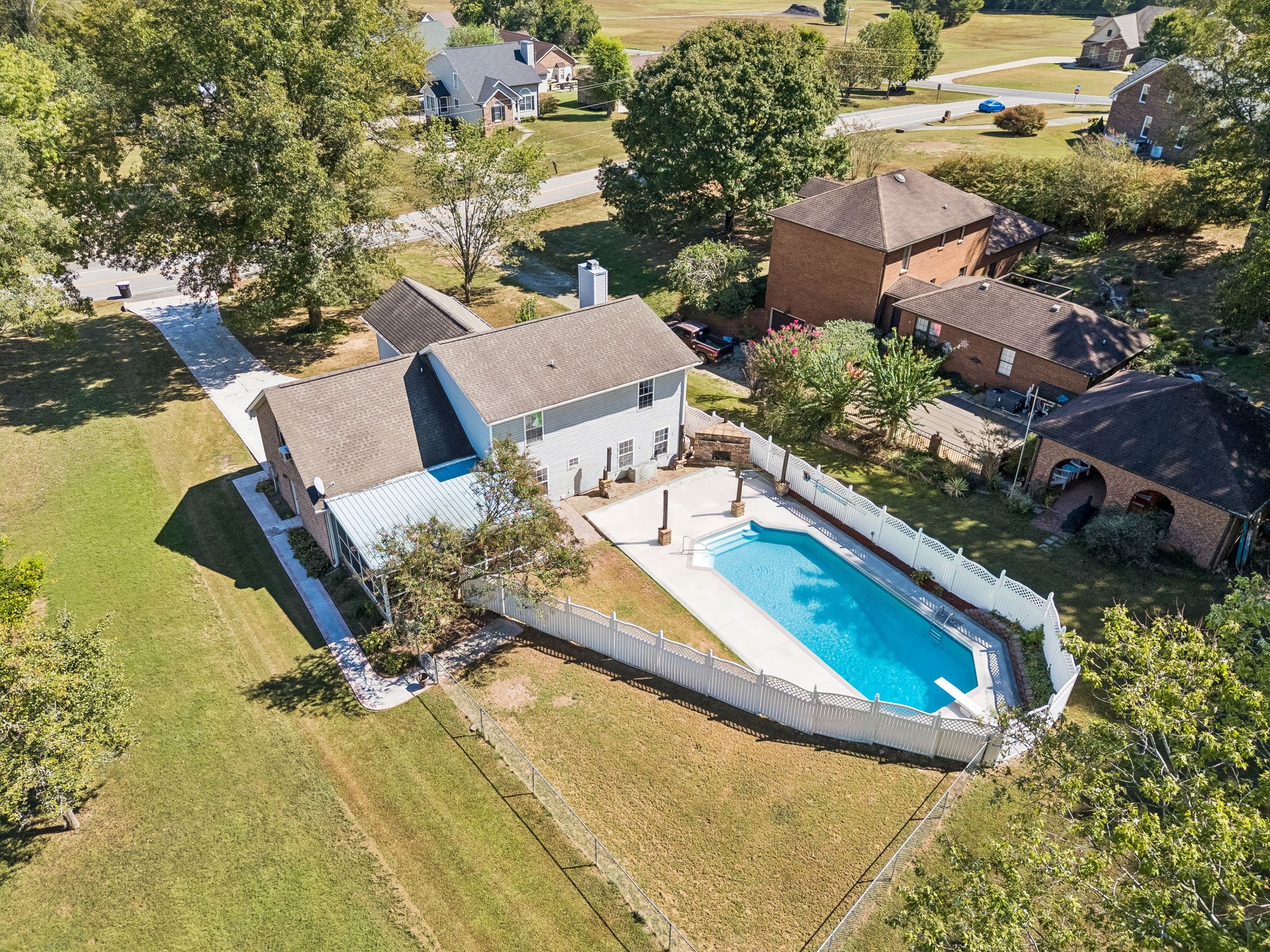 106 Rolling Meadow Dr
