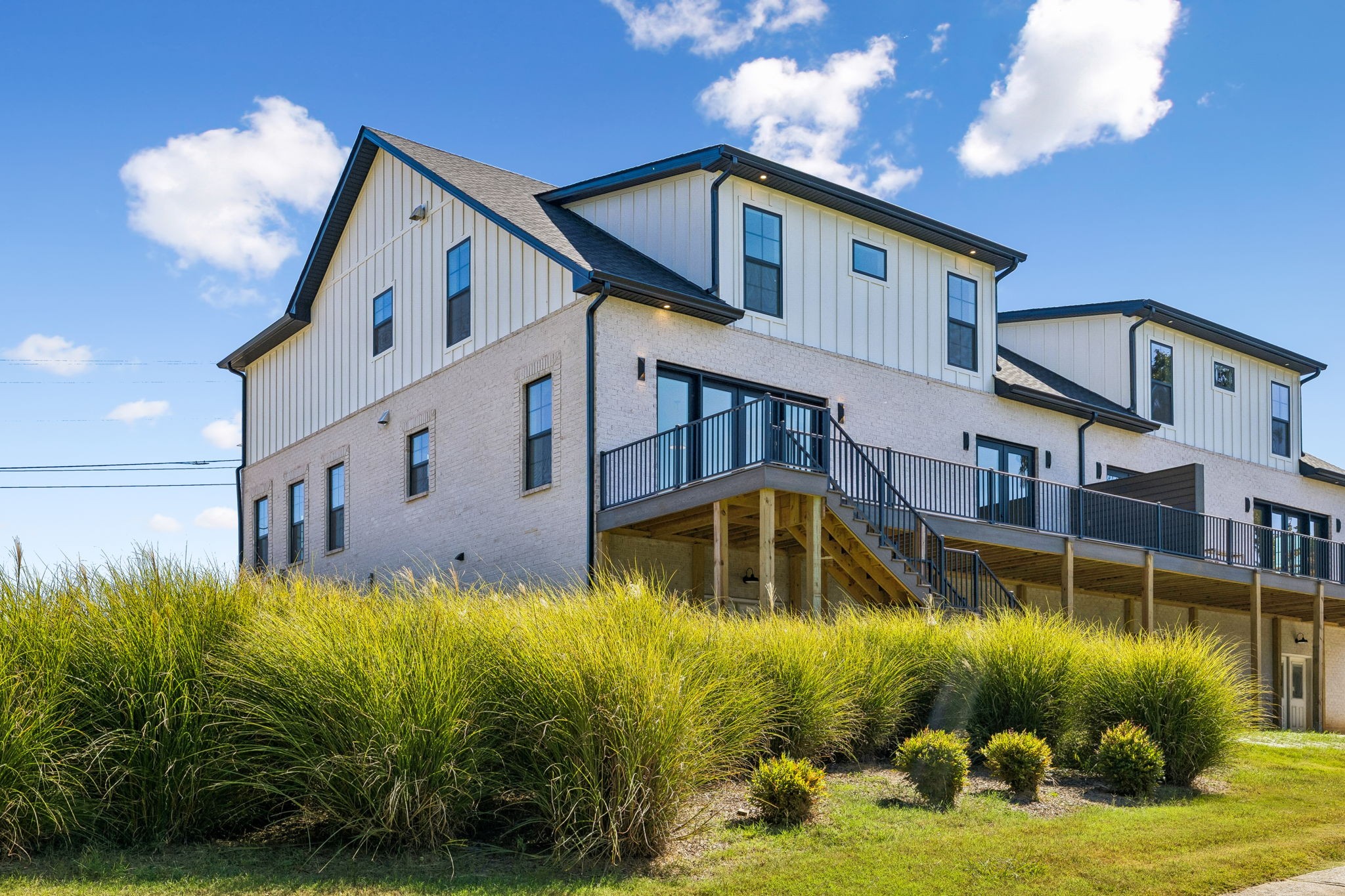 111 Fairway Dr
