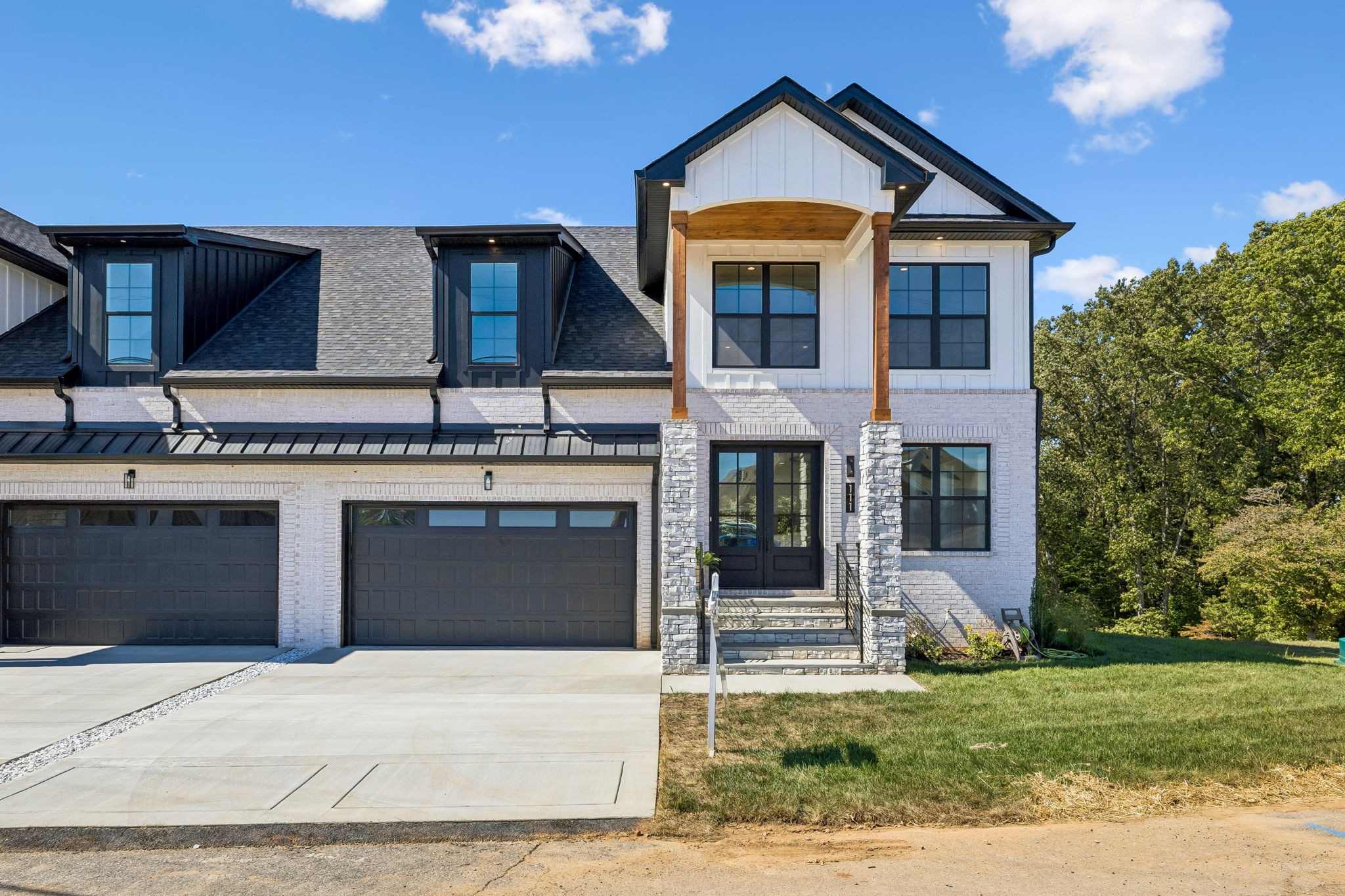 111 Fairway Dr