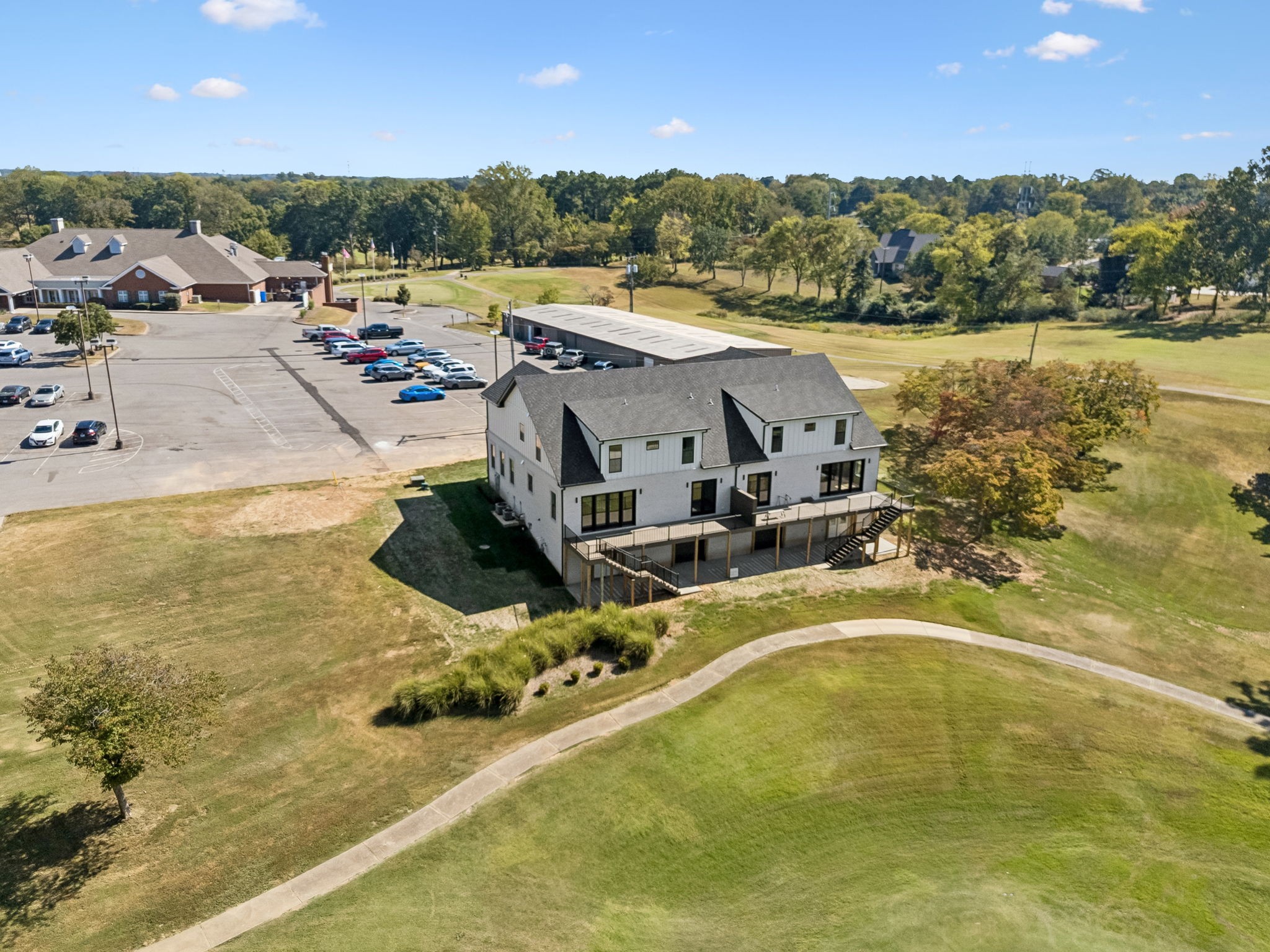 111 Fairway Dr