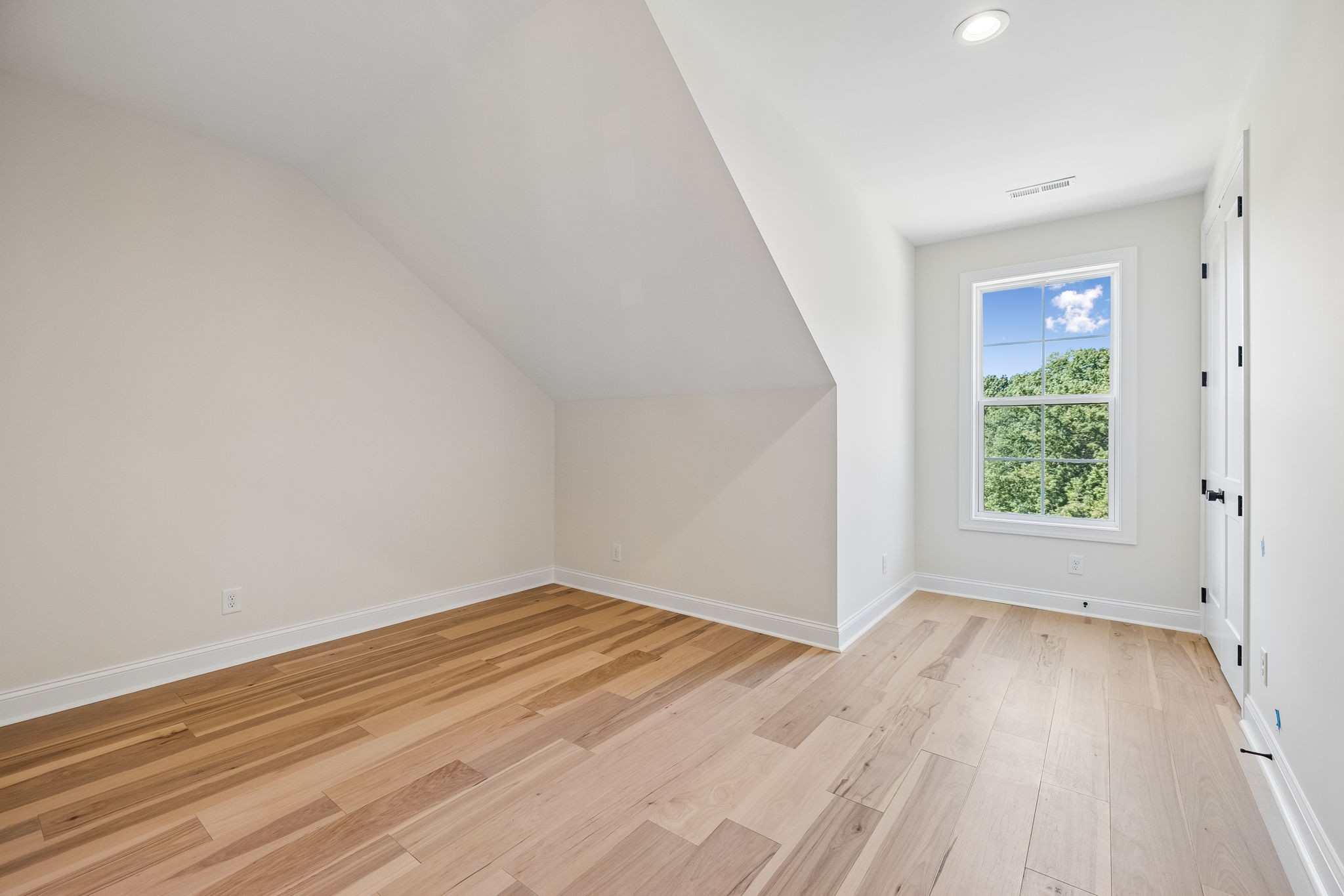 111 Fairway Dr