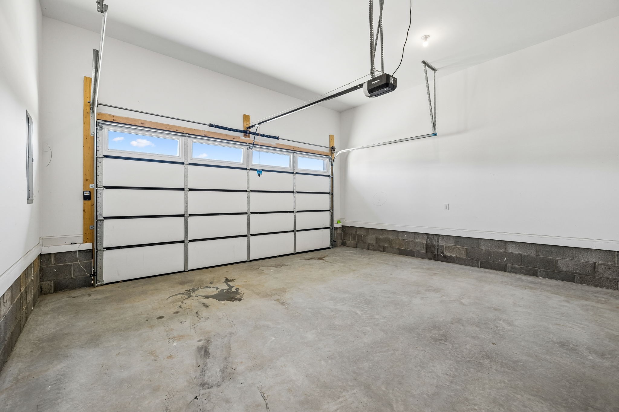 111 Fairway Dr