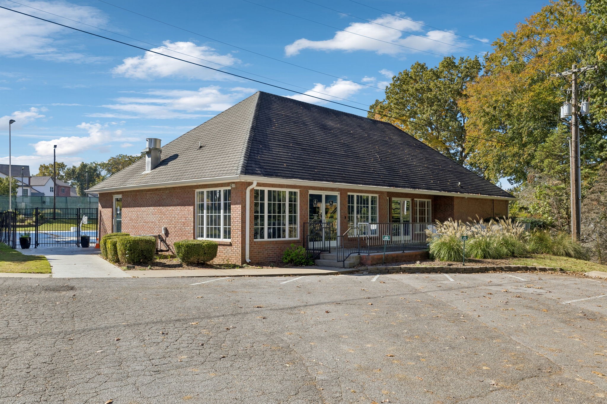 112 Fairway Dr