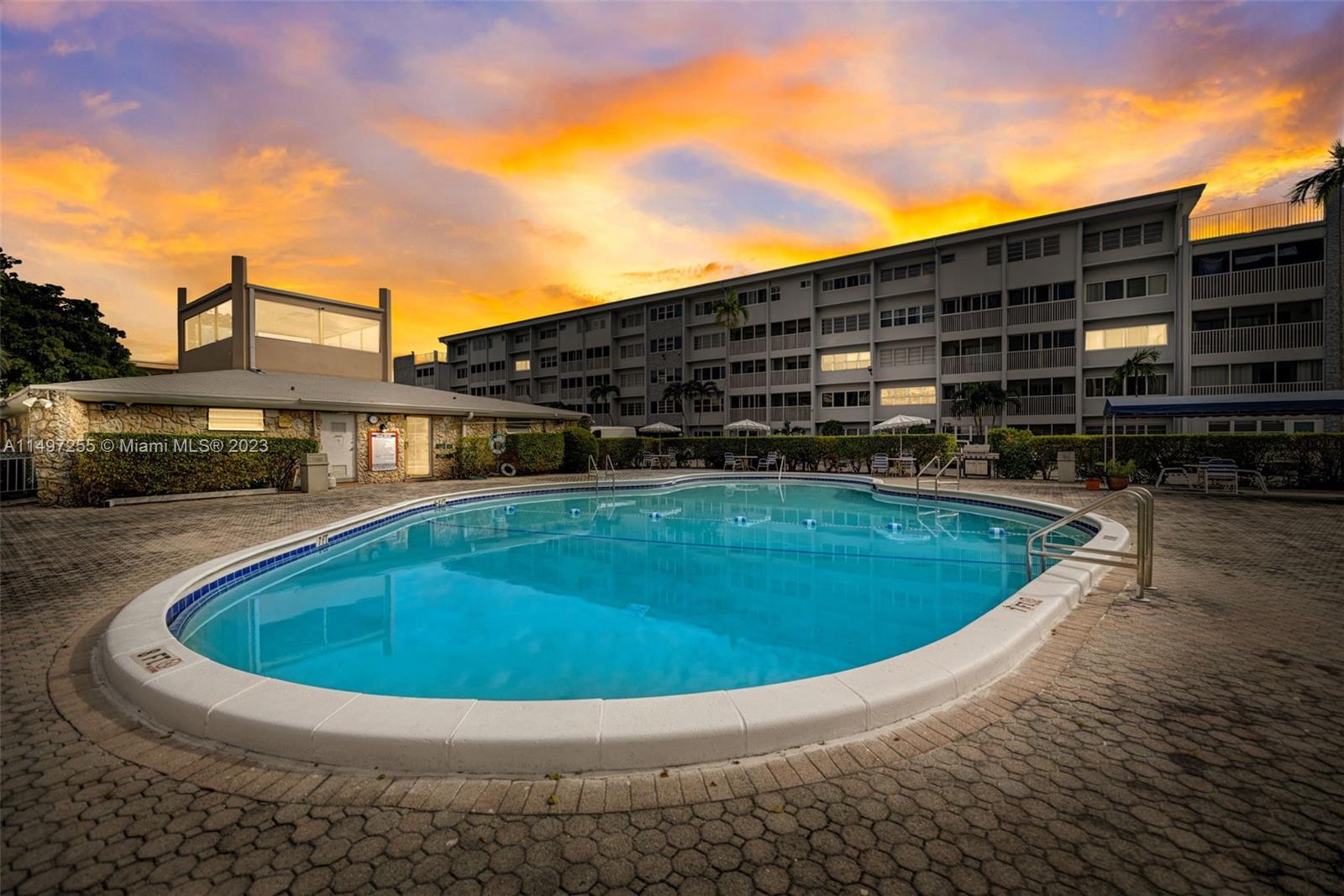 329 SE 3rd St # 301S