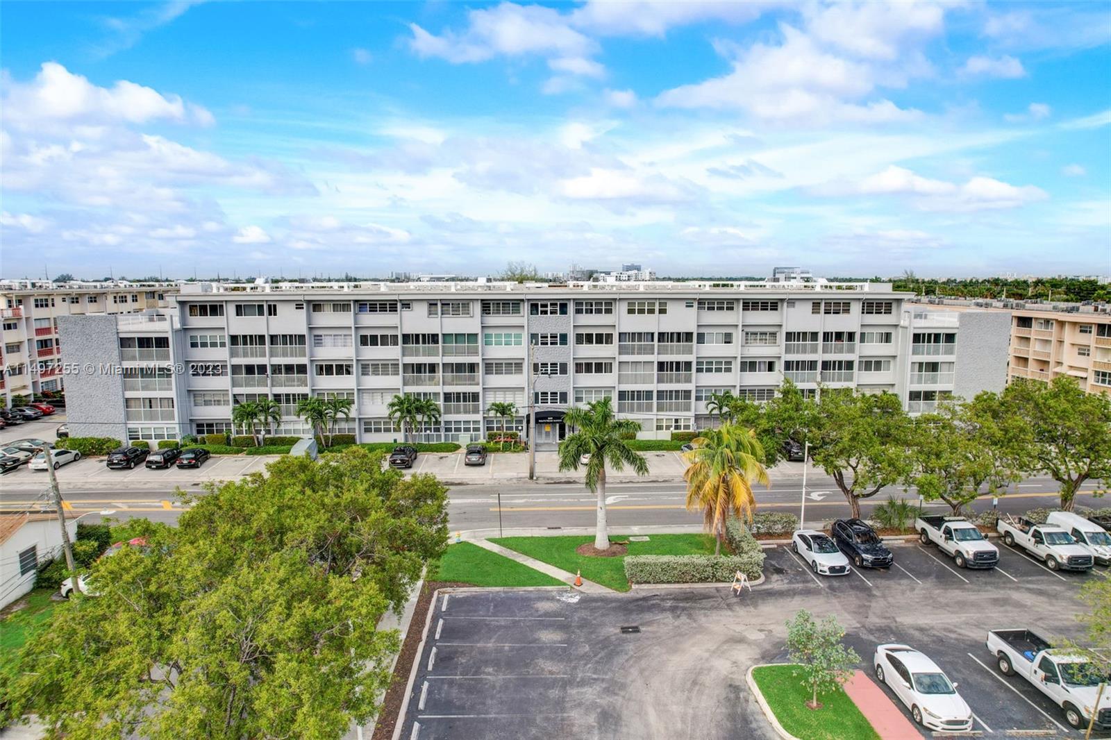 329 SE 3rd St # 301S