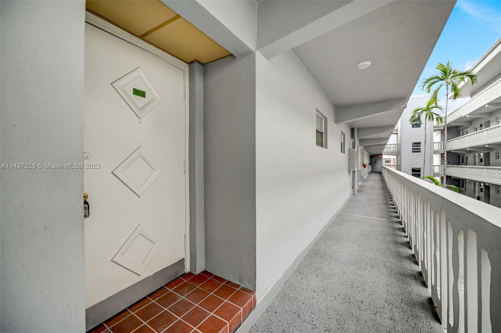 329 SE 3rd St # 301S