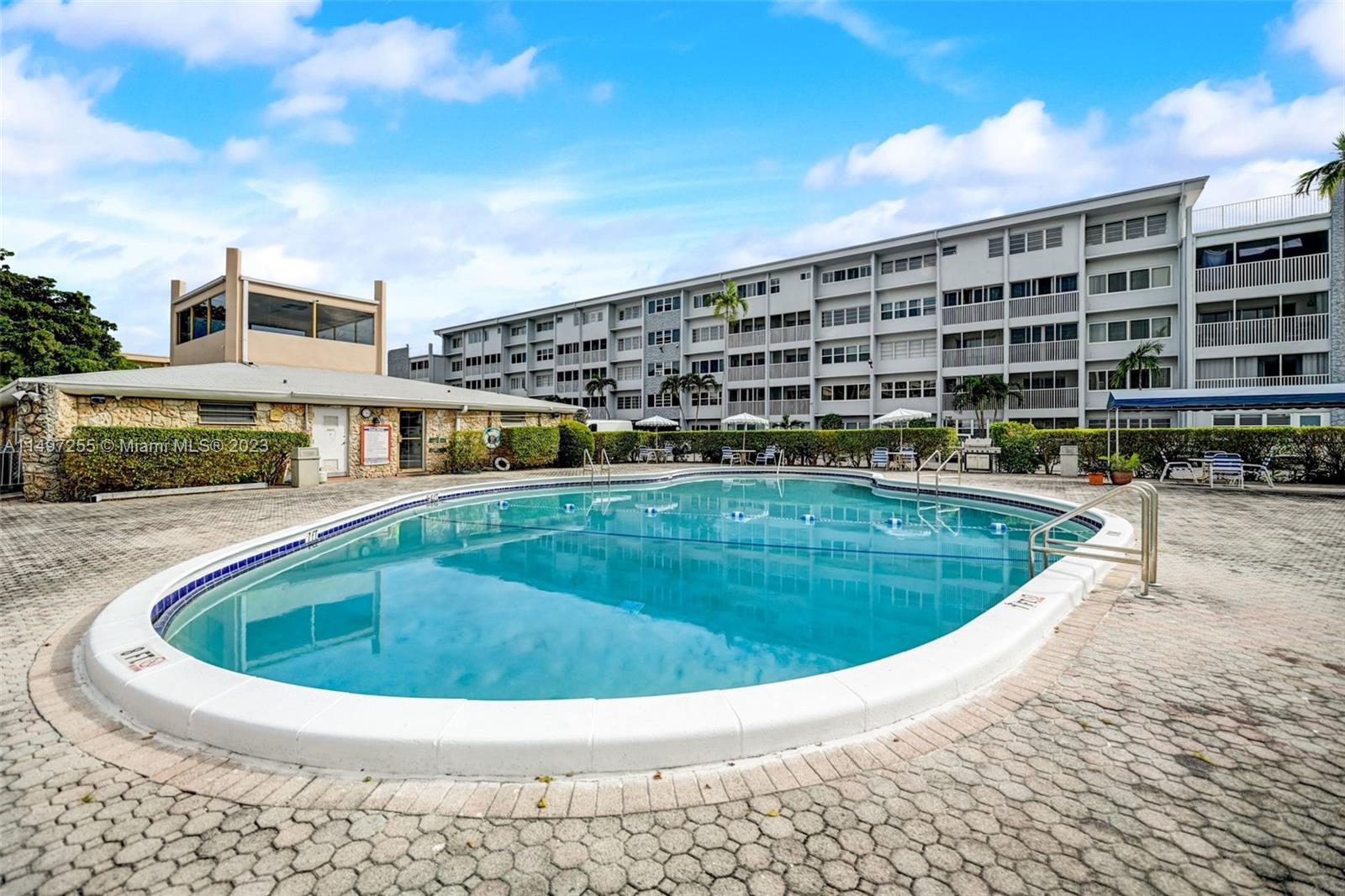 329 SE 3rd St # 301S