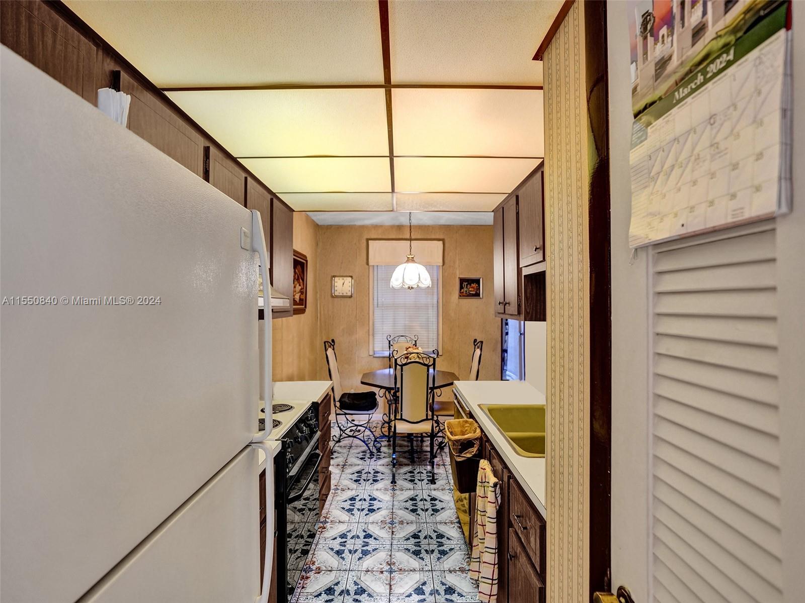 620 Tennis Club Dr # 107