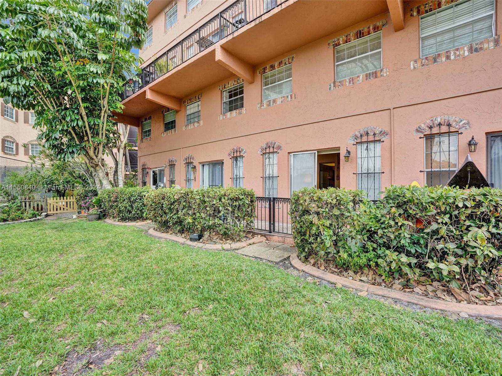 620 Tennis Club Dr # 107