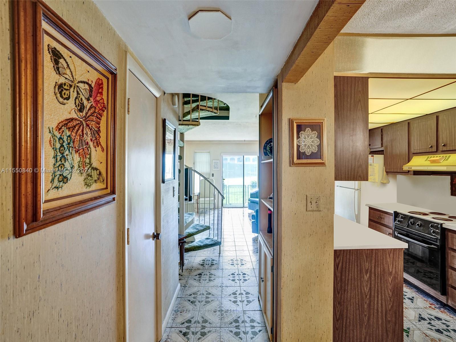 620 Tennis Club Dr # 107