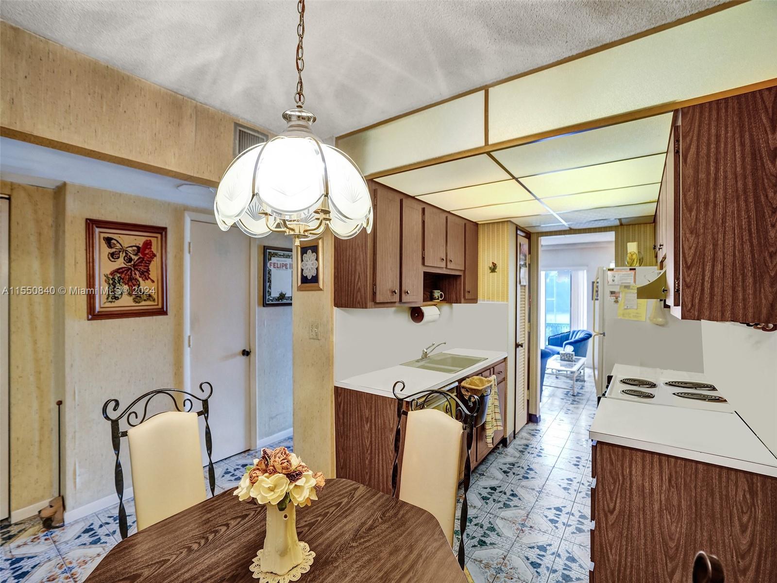620 Tennis Club Dr # 107