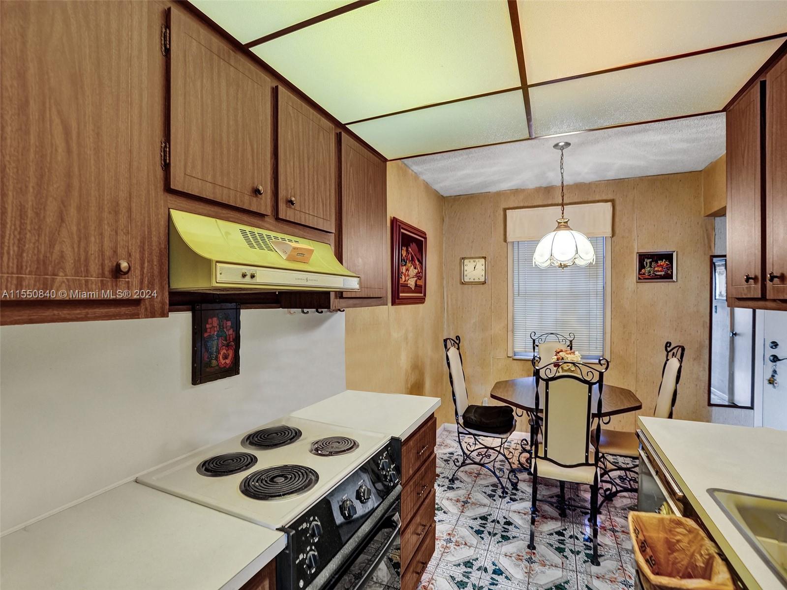 620 Tennis Club Dr # 107