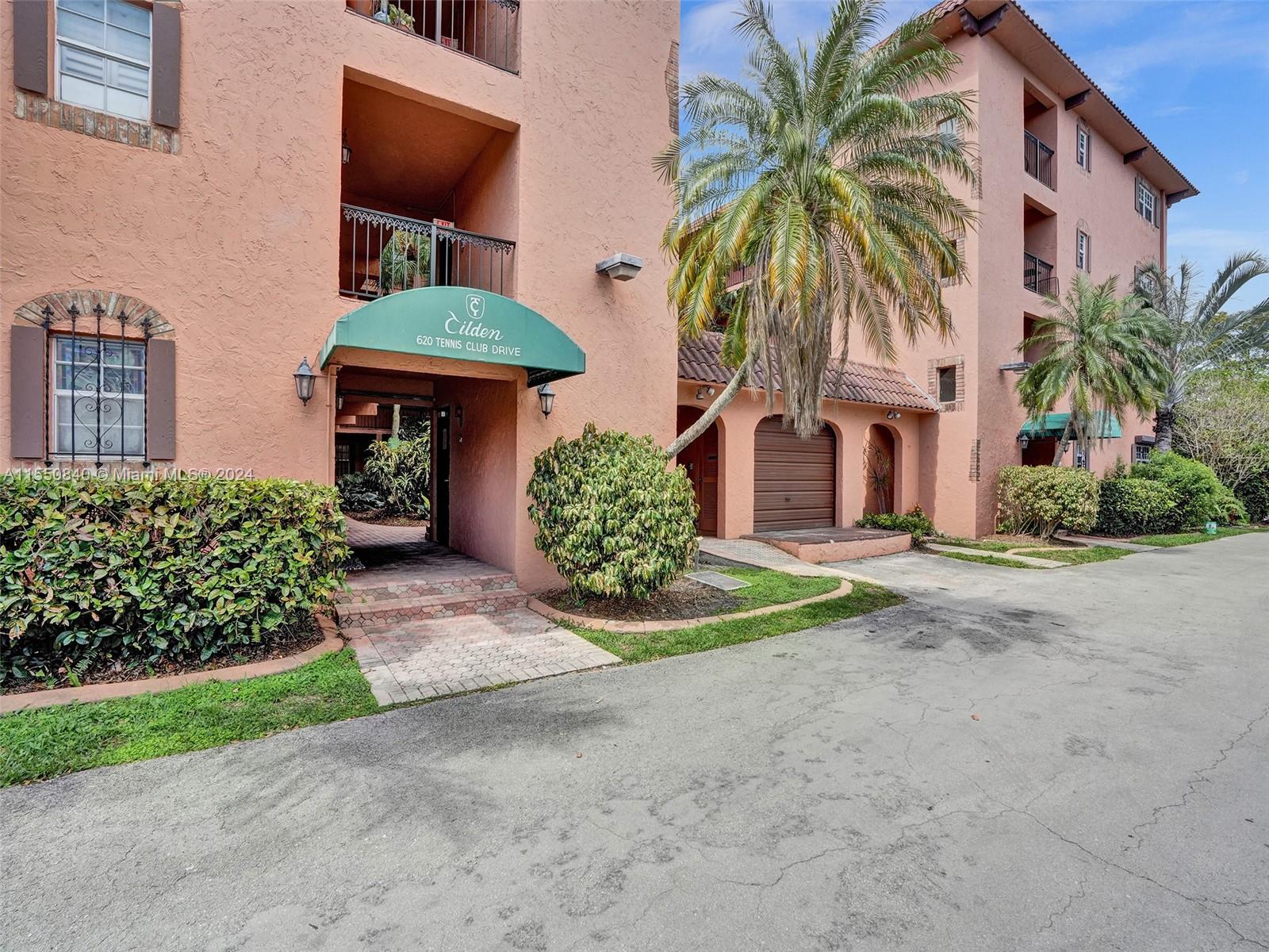 620 Tennis Club Dr # 107