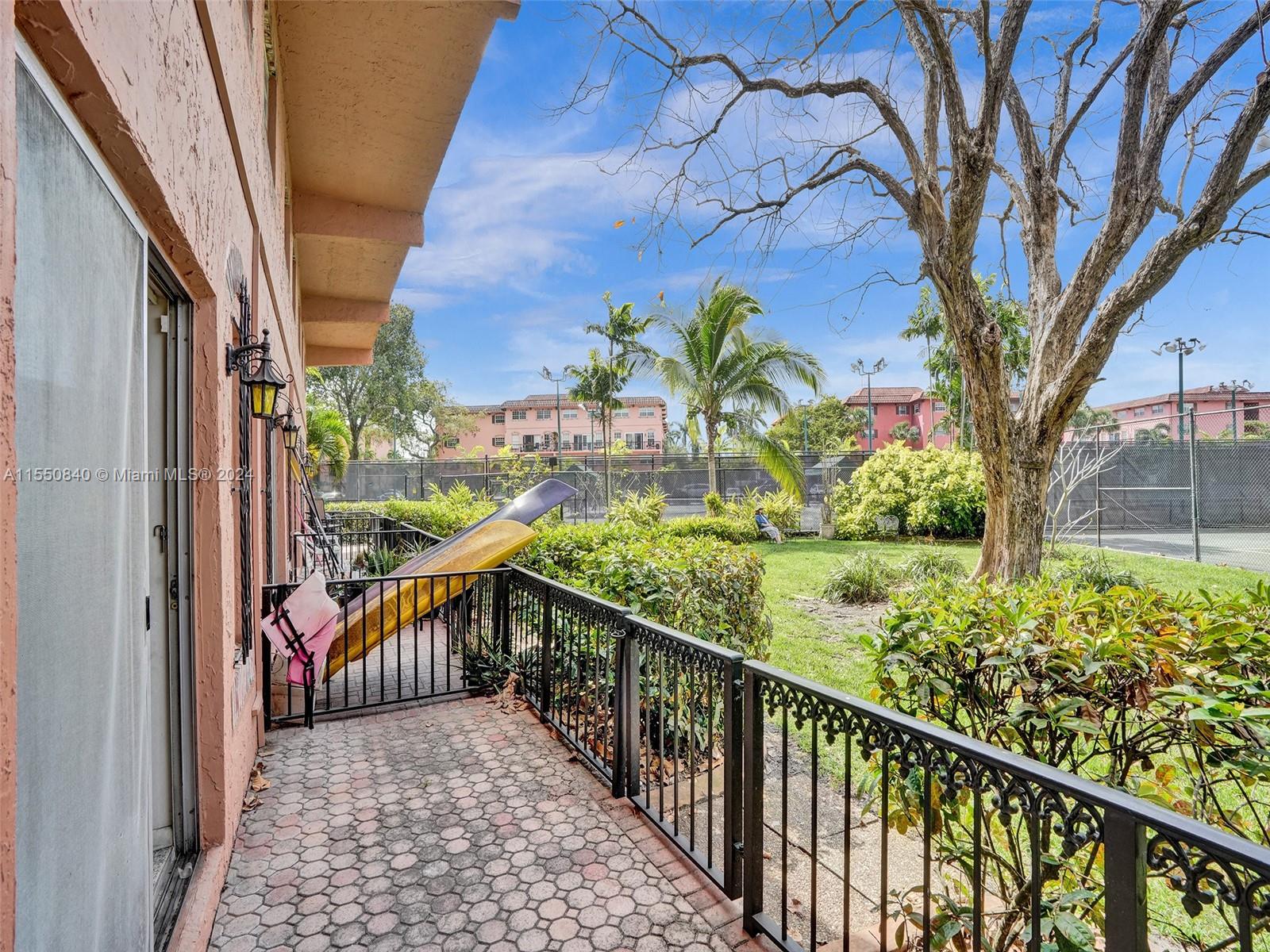 620 Tennis Club Dr # 107