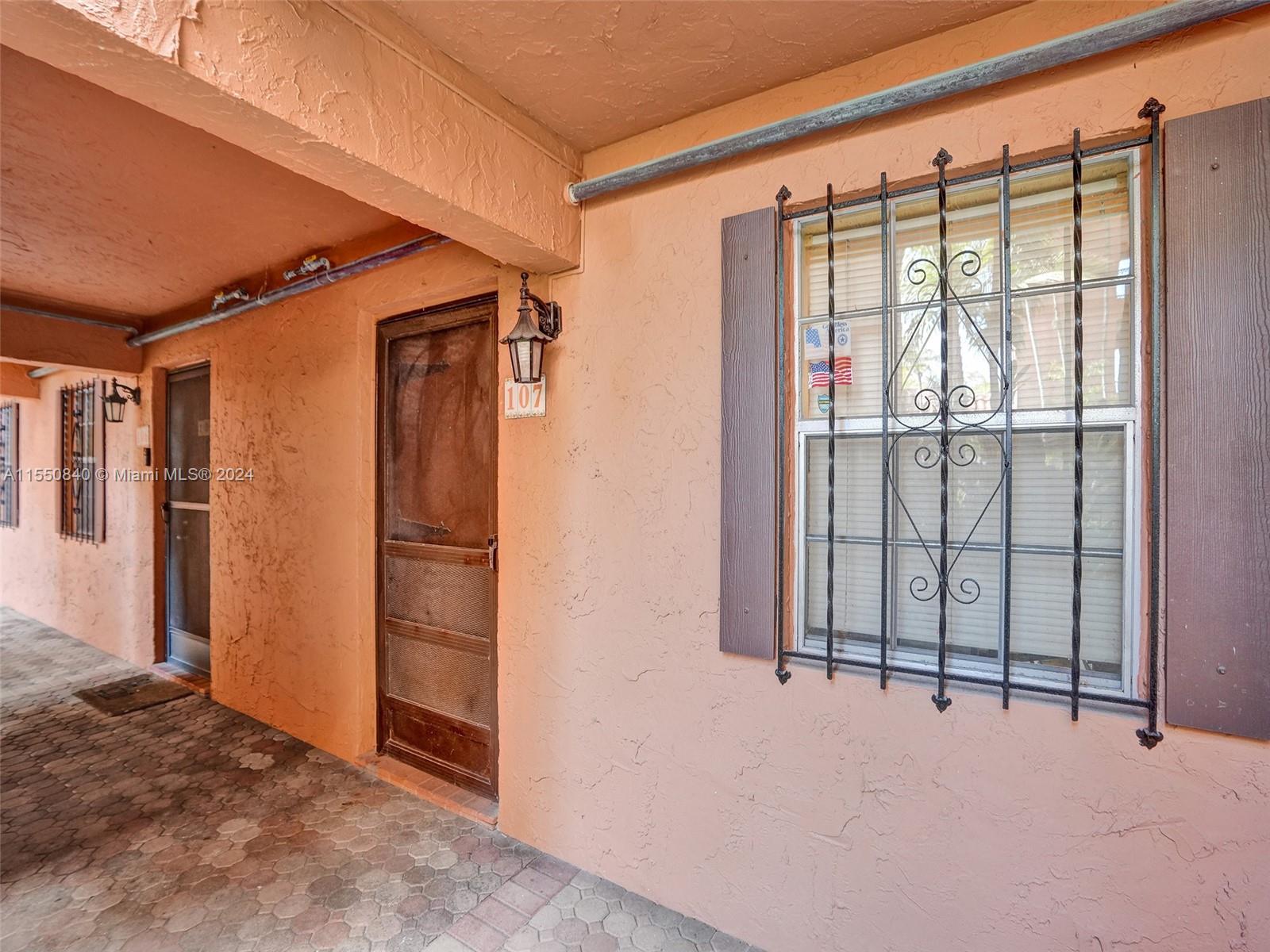 620 Tennis Club Dr # 107