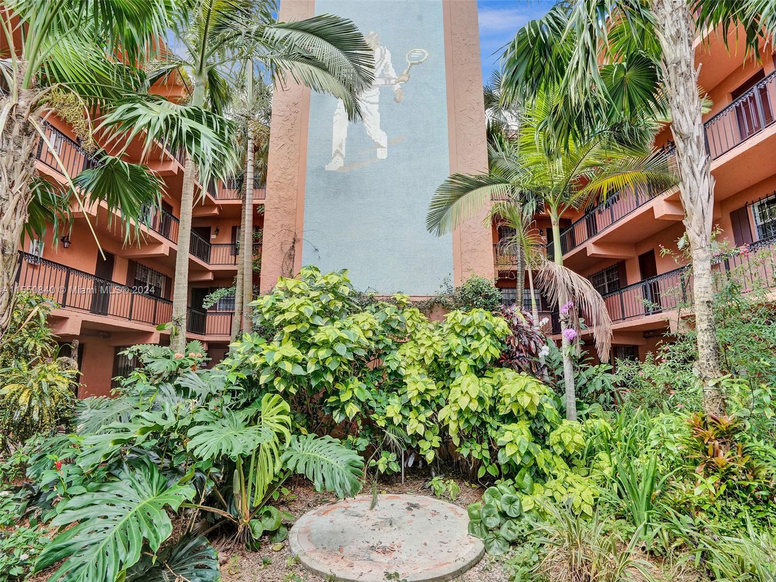 620 Tennis Club Dr # 107