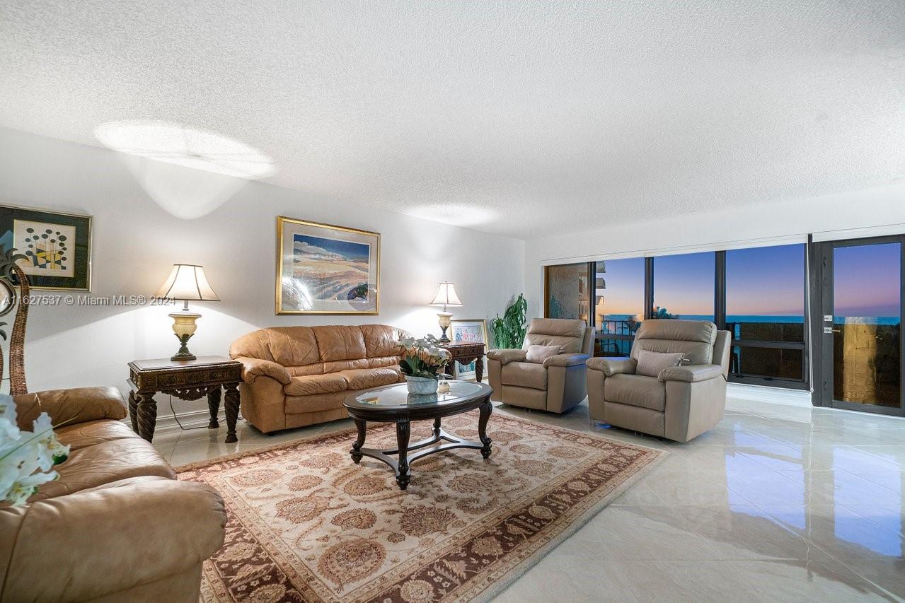 4900 N Ocean Blvd # 711