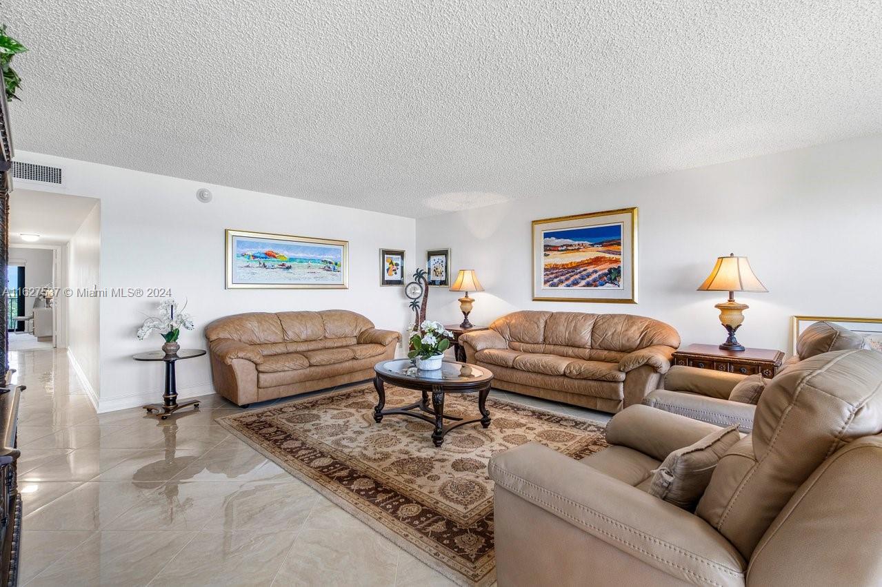 4900 N Ocean Blvd # 711