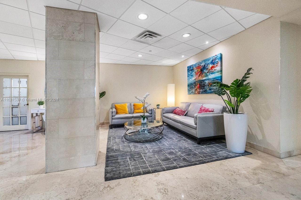 4900 N Ocean Blvd # 711