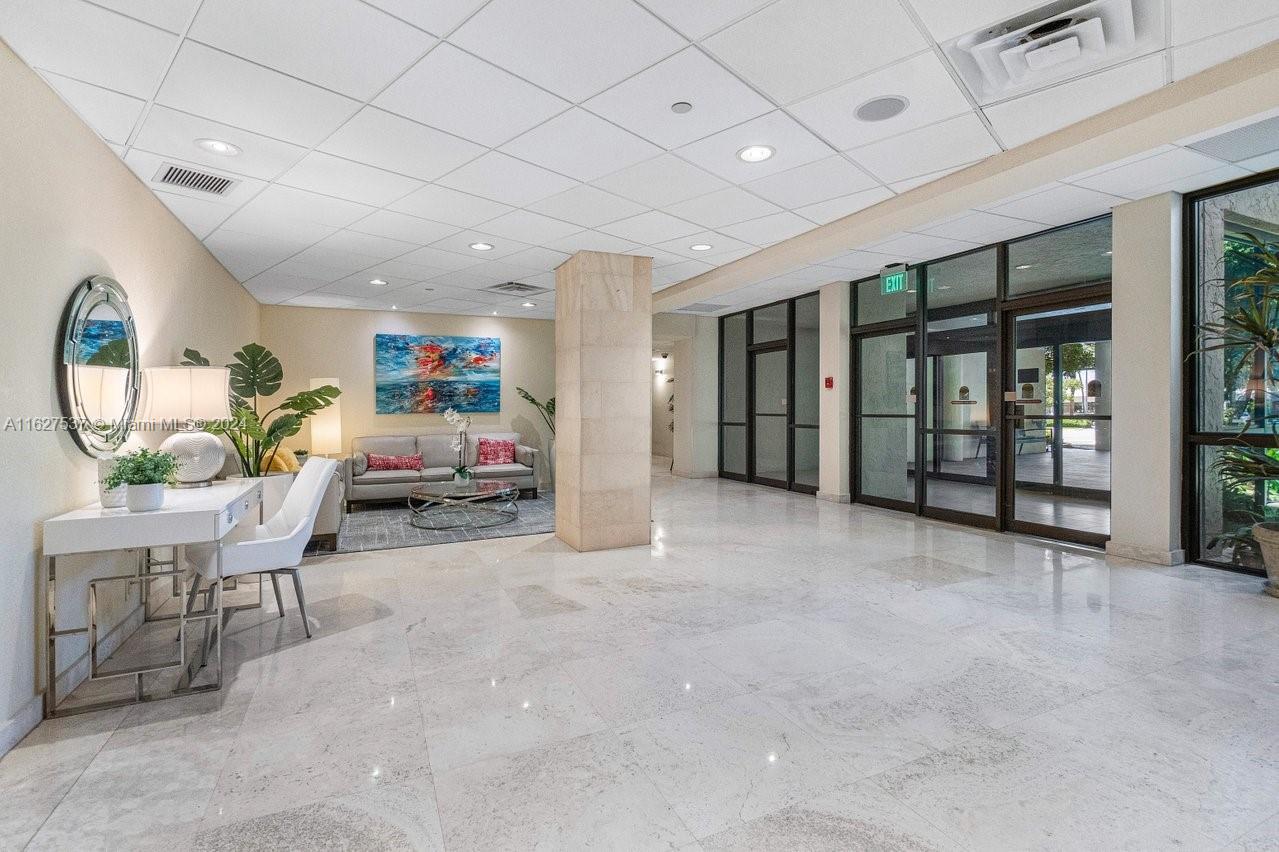 4900 N Ocean Blvd # 711