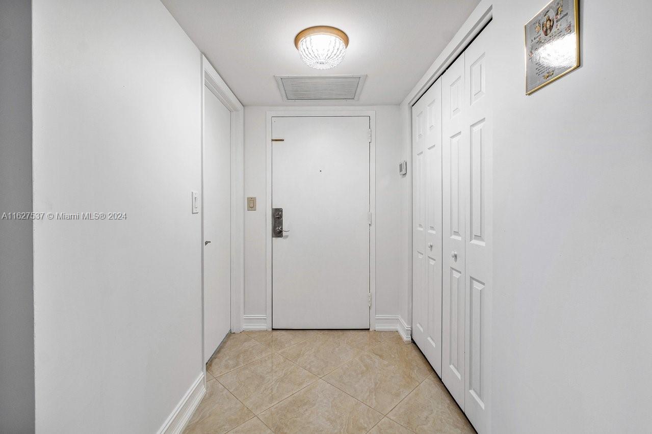 4900 N Ocean Blvd # 711