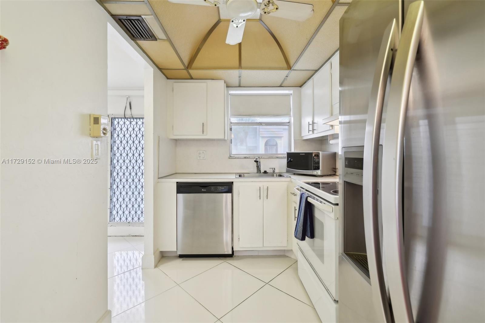 8280 Sunrise Lakes Blvd Unit: 202