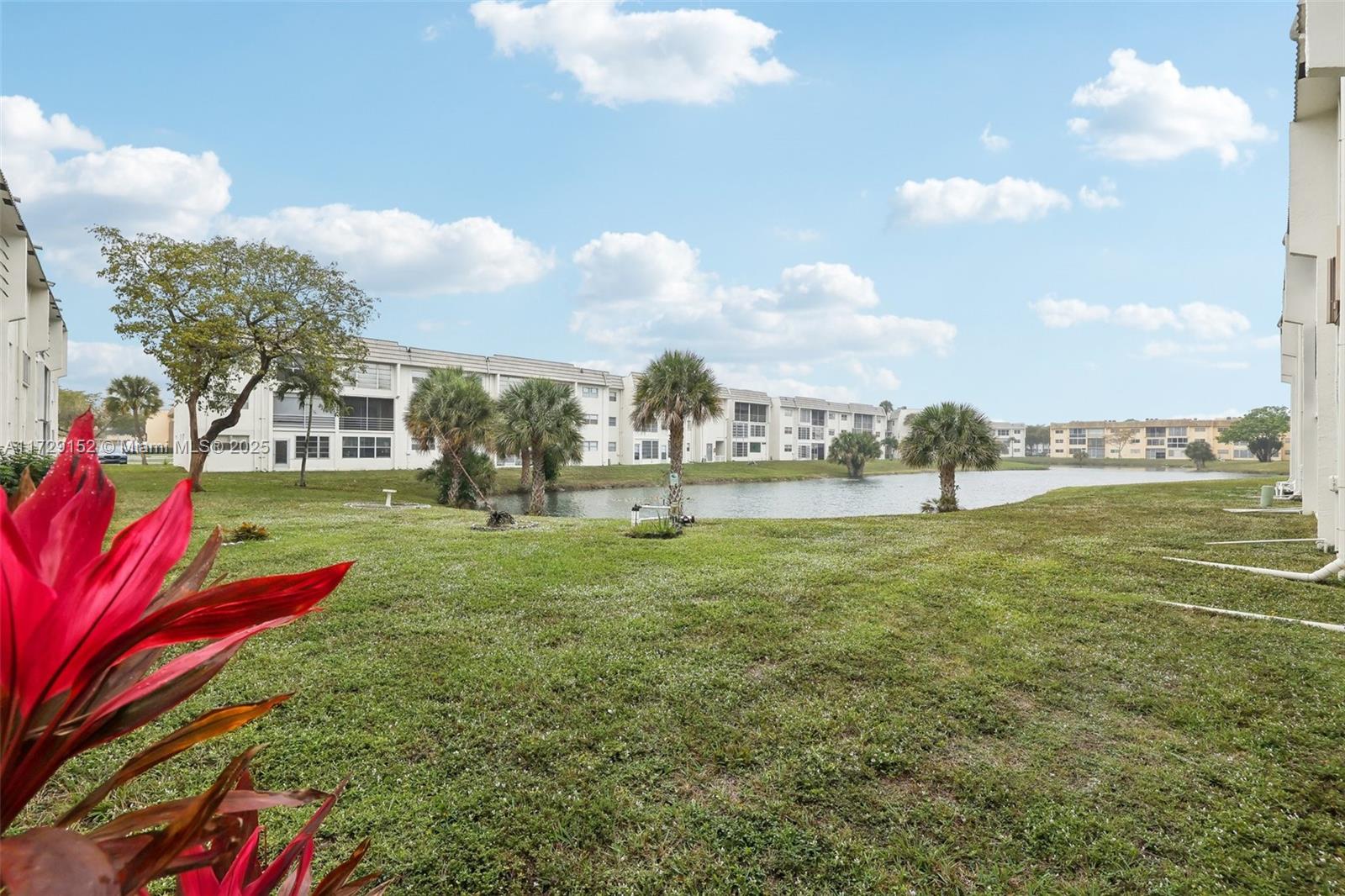 8280 Sunrise Lakes Blvd Unit: 202