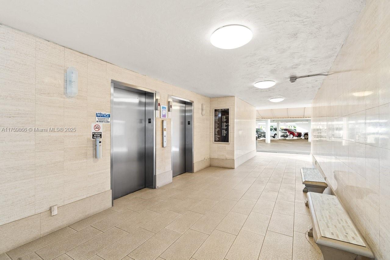 301 Lake Shore Dr # 106