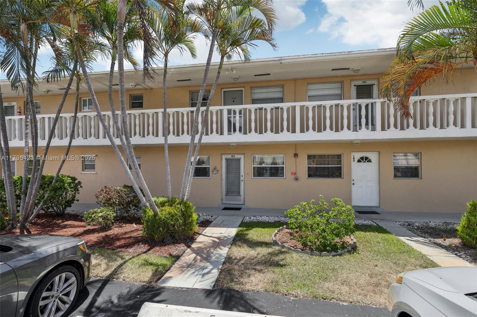 2164 NE 1st Way # 103