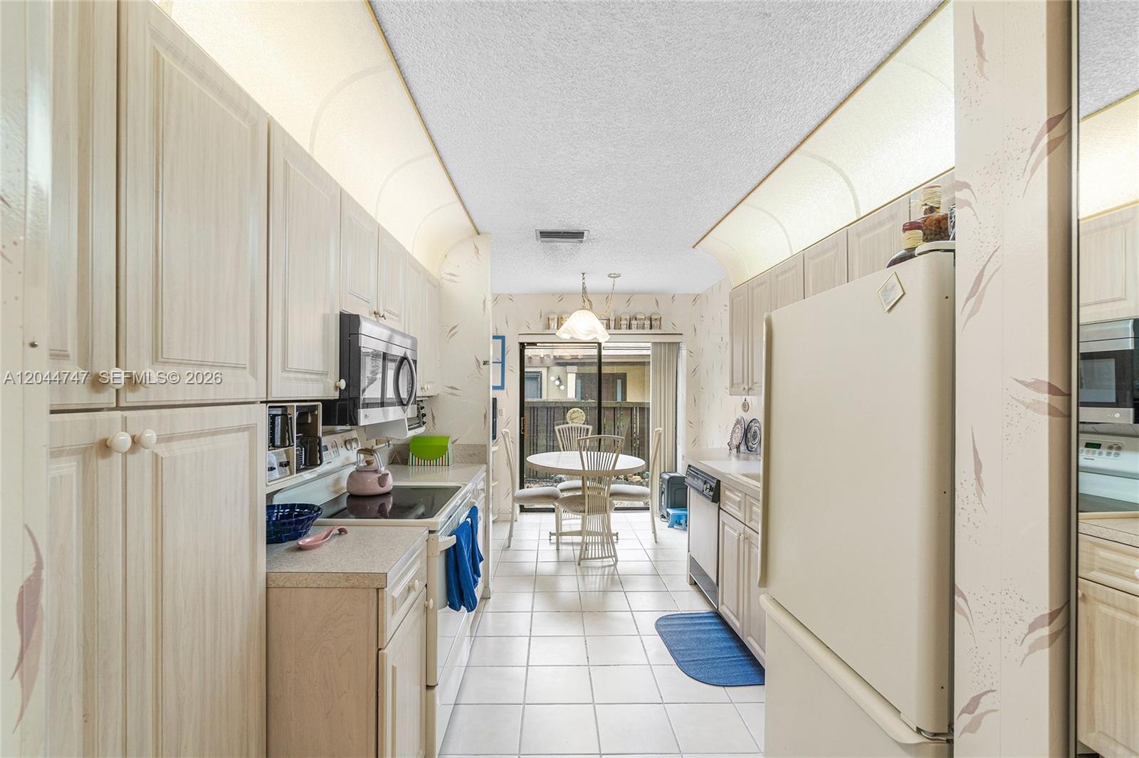 3953 Cocoplum Cir # 3609