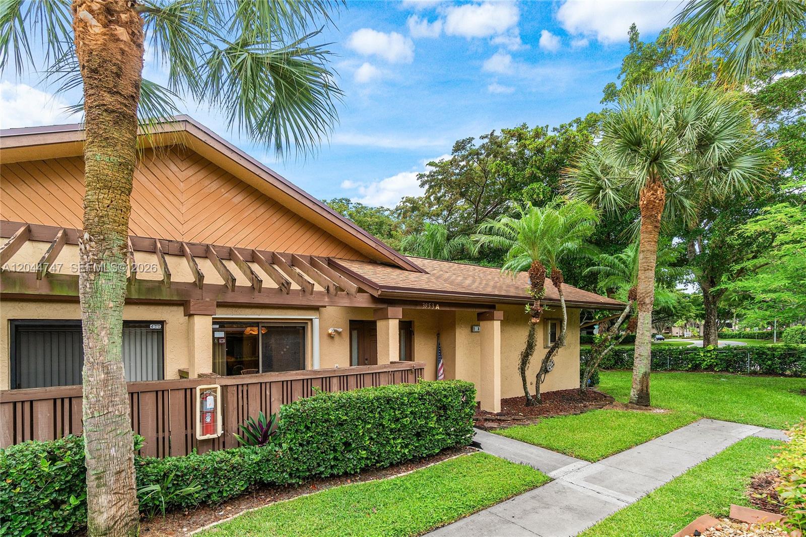 3953 Cocoplum Cir # 3609