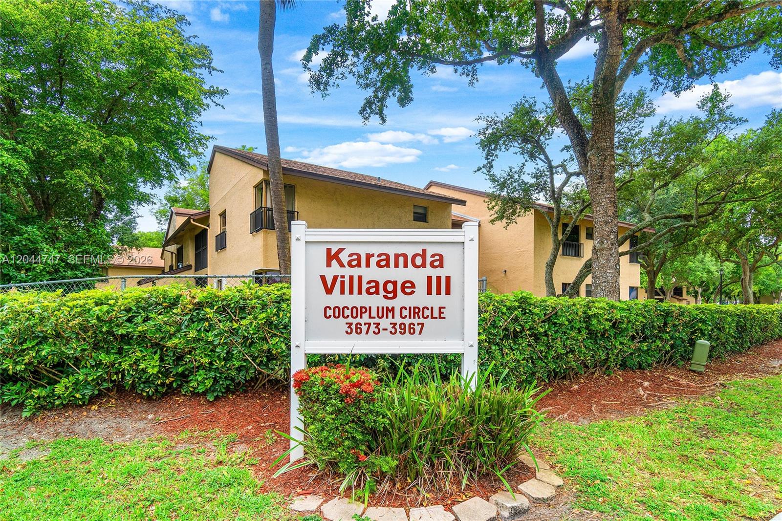 3953 Cocoplum Cir # 3609