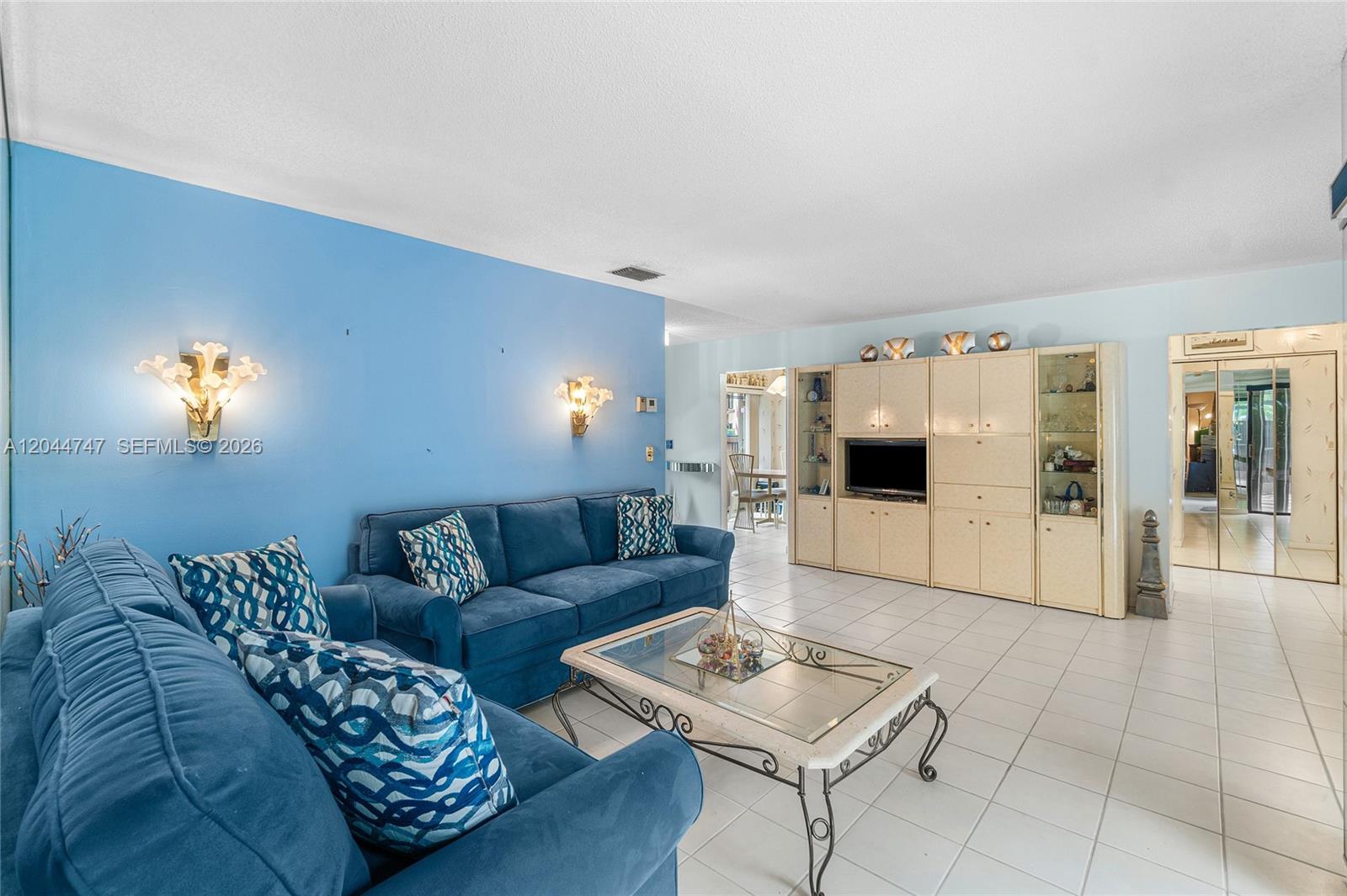 3953 Cocoplum Cir # 3609