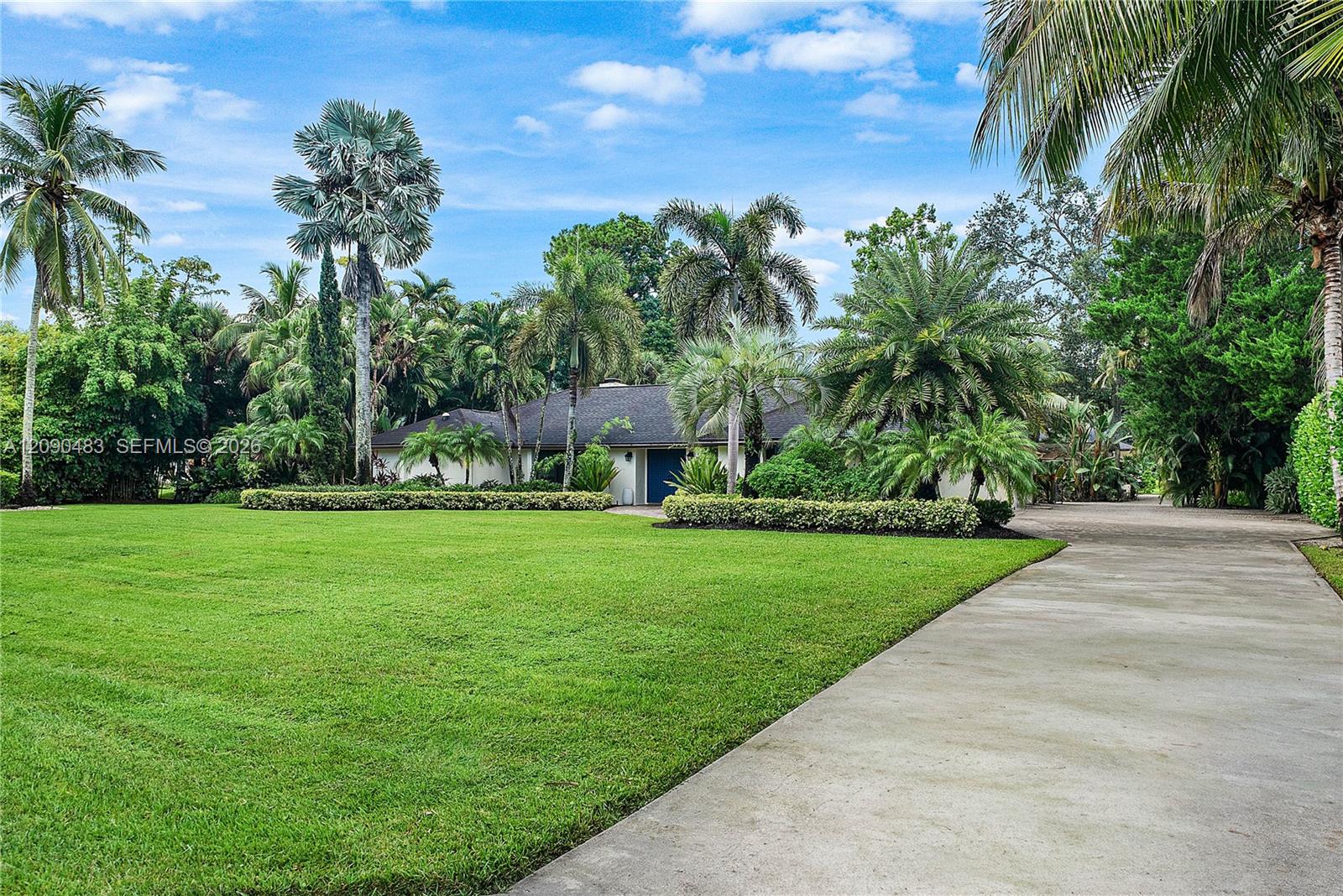 12466 Quercus Ln