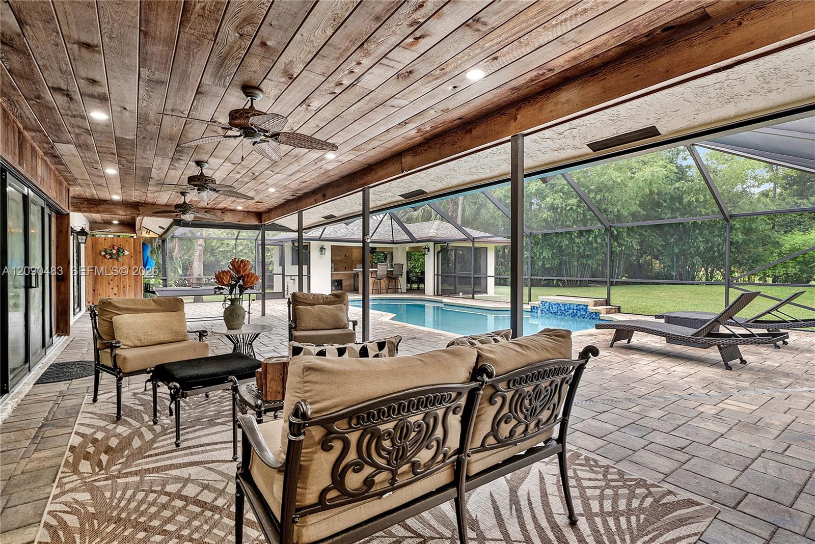 12466 Quercus Ln