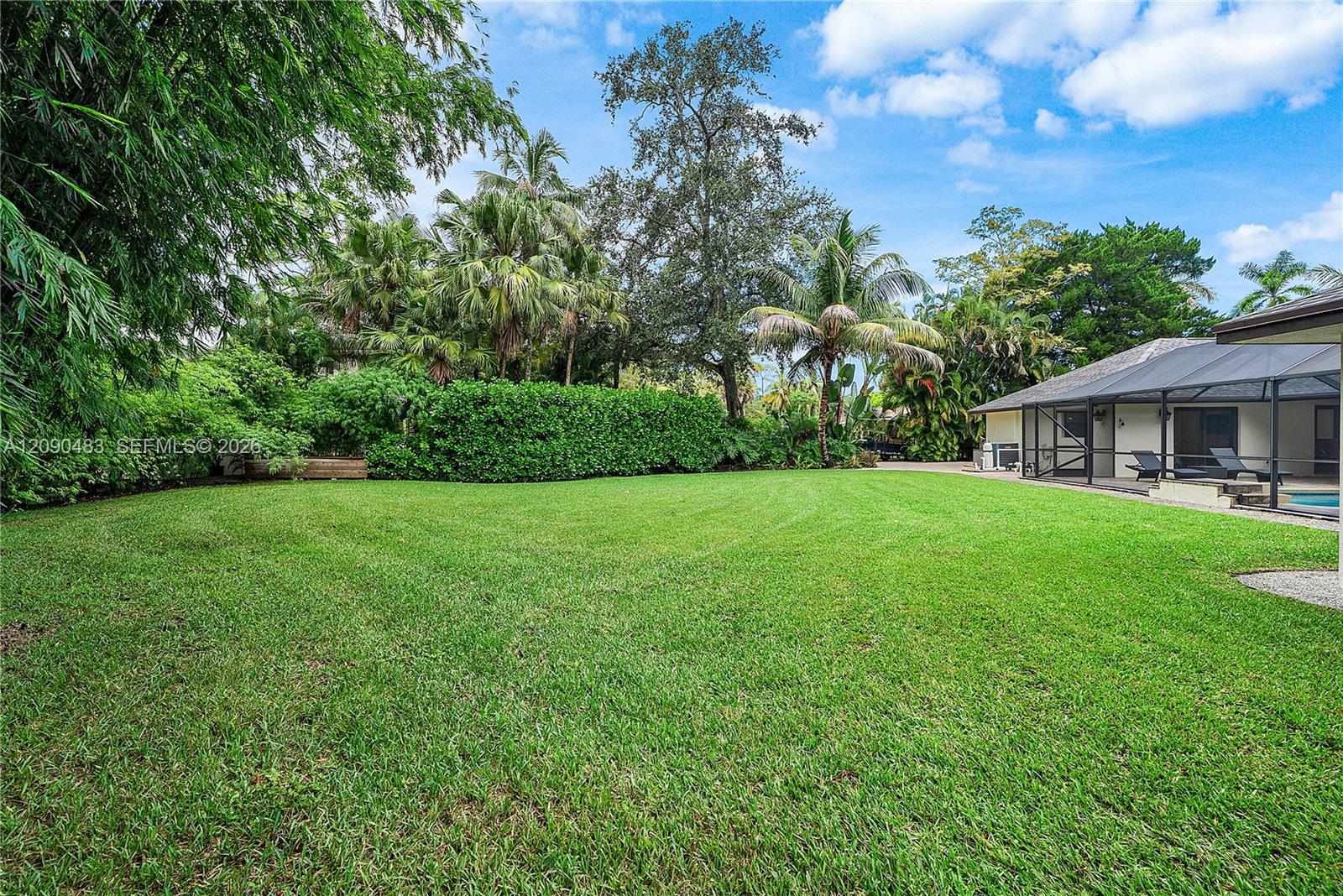12466 Quercus Ln