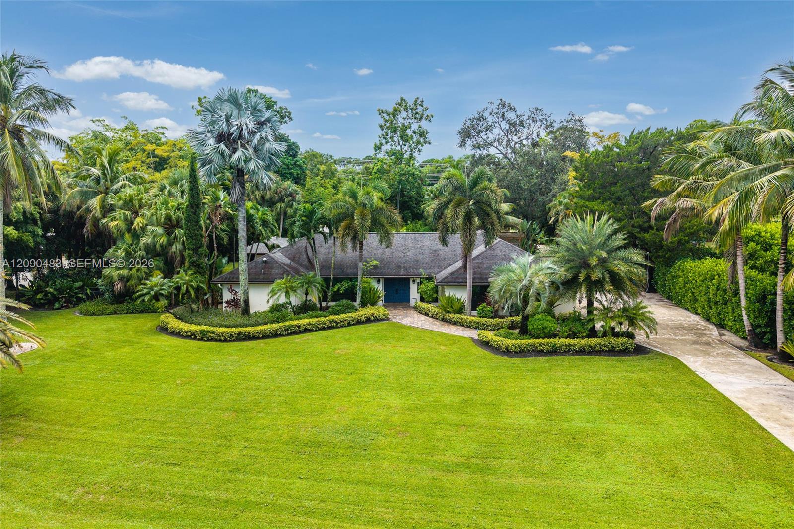 12466 Quercus Ln
