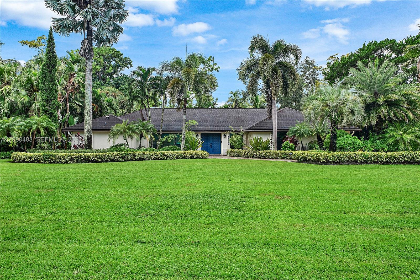 12466 Quercus Ln
