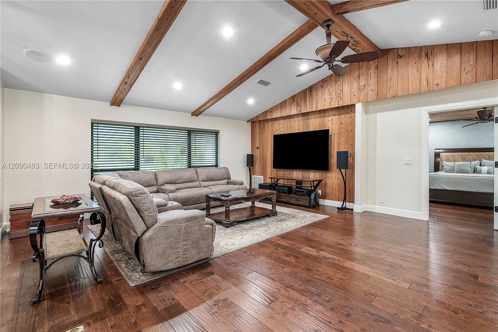 12466 Quercus Ln
