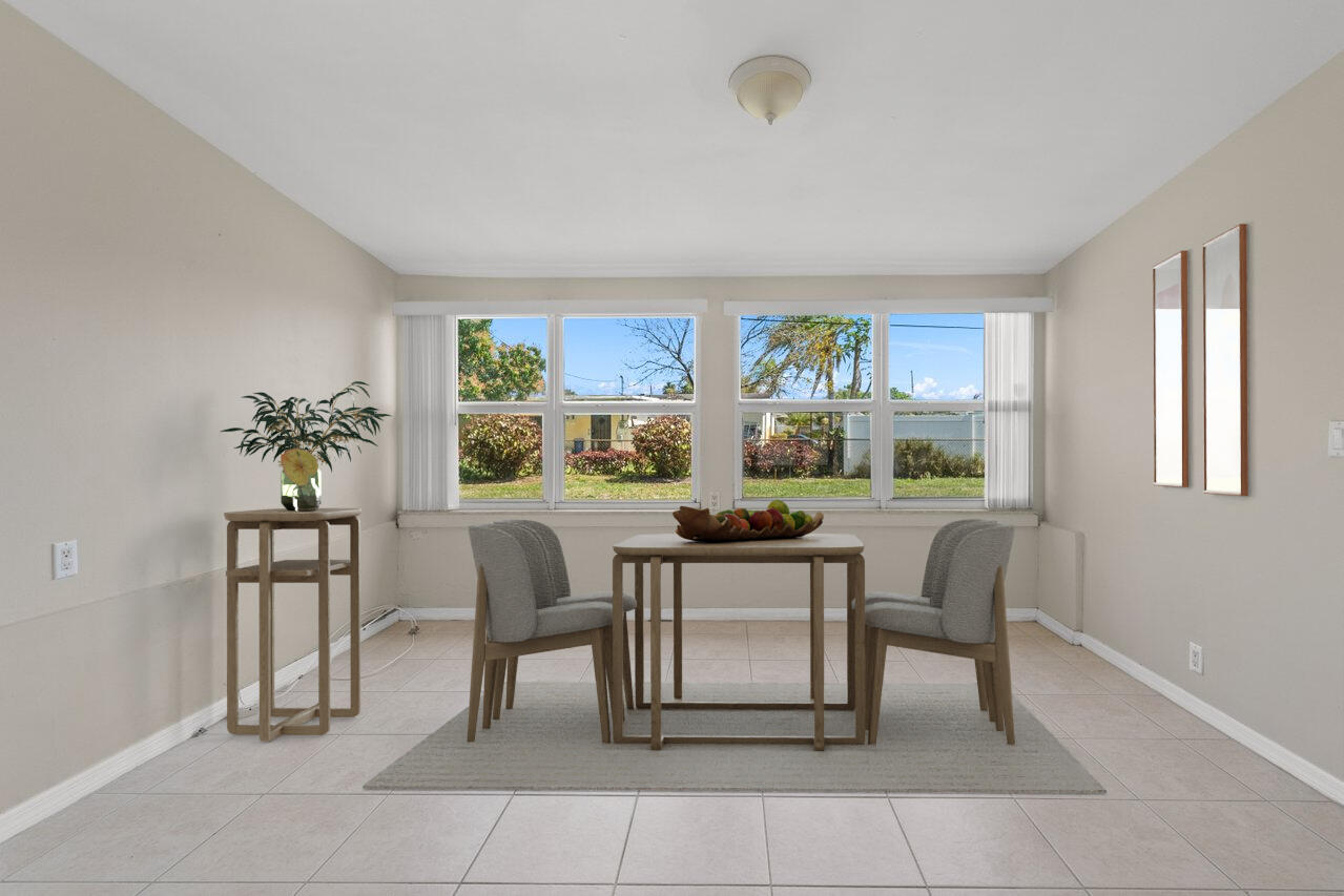 440 Prosperity Farms Rd