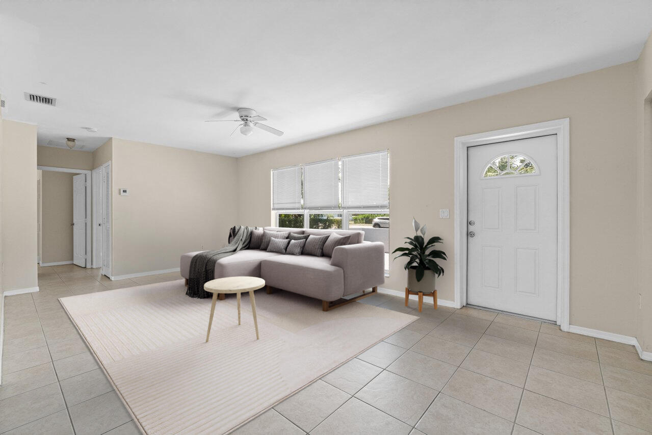 440 Prosperity Farms Rd