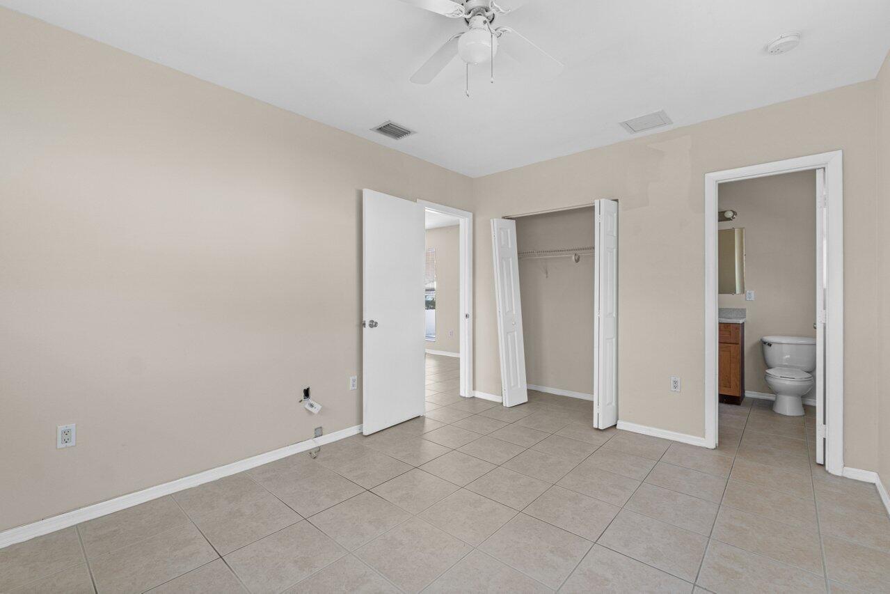 440 Prosperity Farms Rd