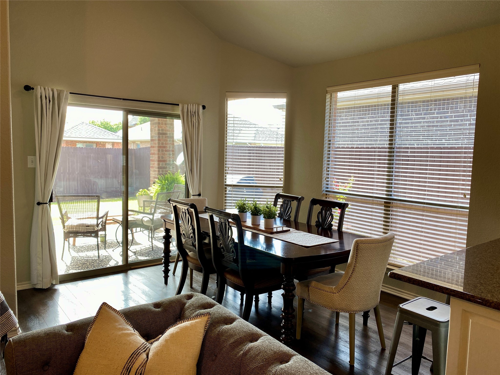 10117 Los Barros Trail